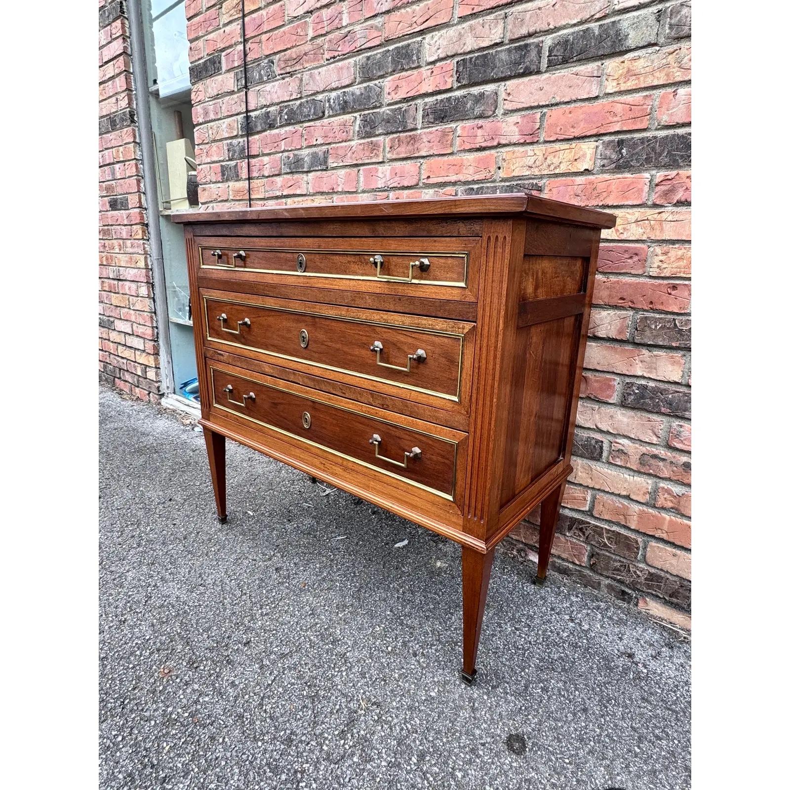 Wood 19th Century Louis XVI Dresser For Sale