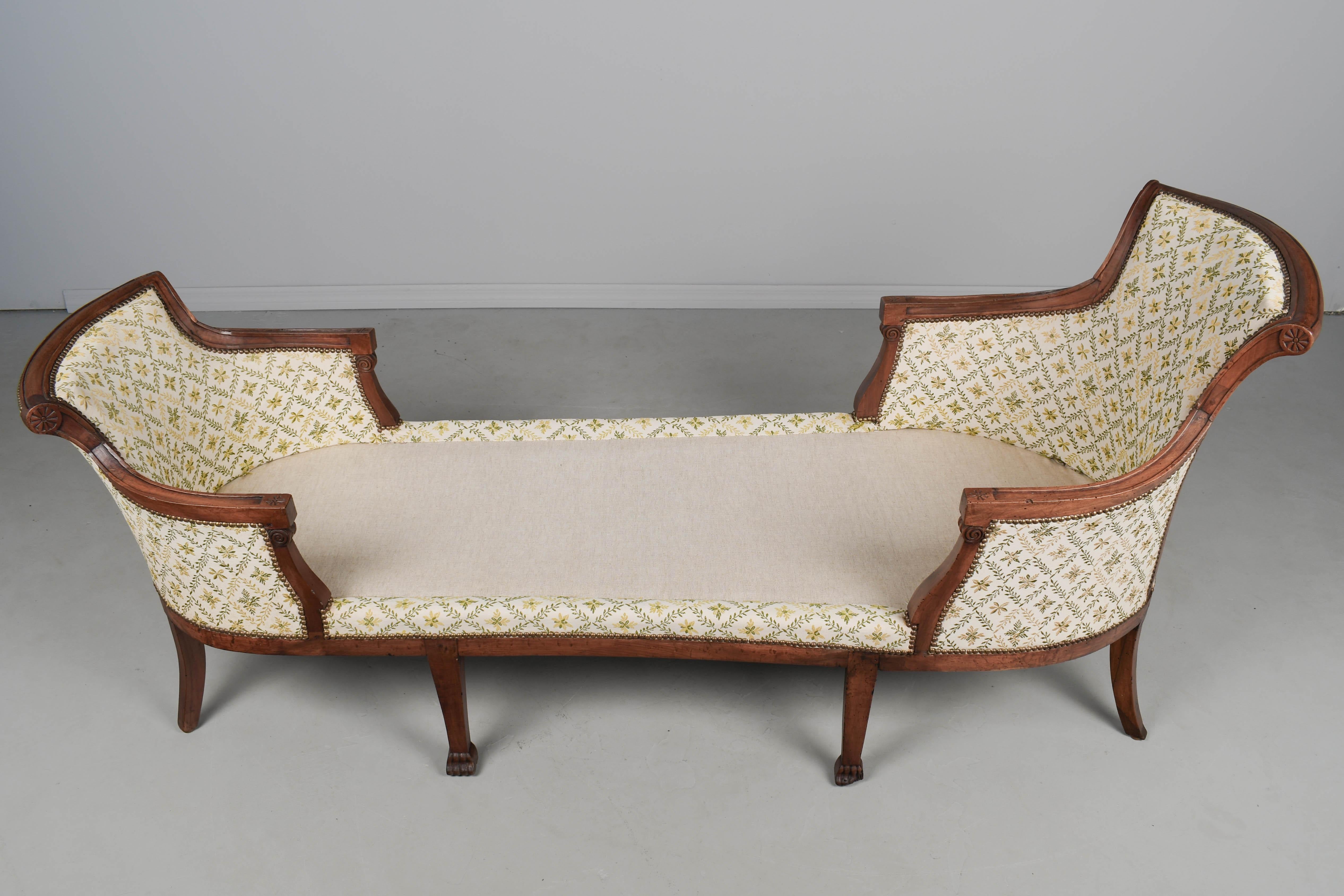 19th Century Louis XVI Duchesse en Bateau Chaise For Sale 1