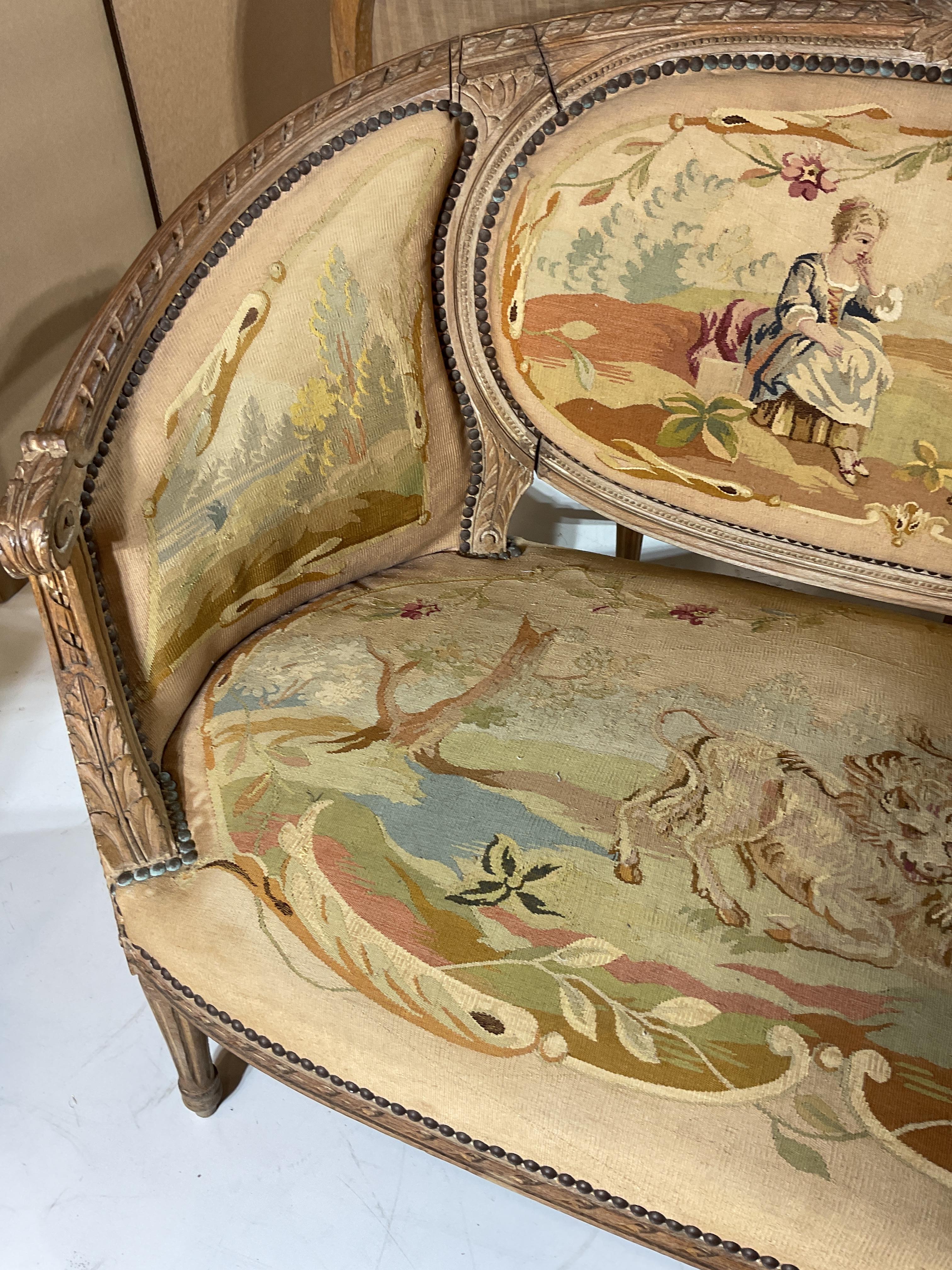 Settee et quatre fauteuils français Louis XVI du 19ème siècle en vente 6