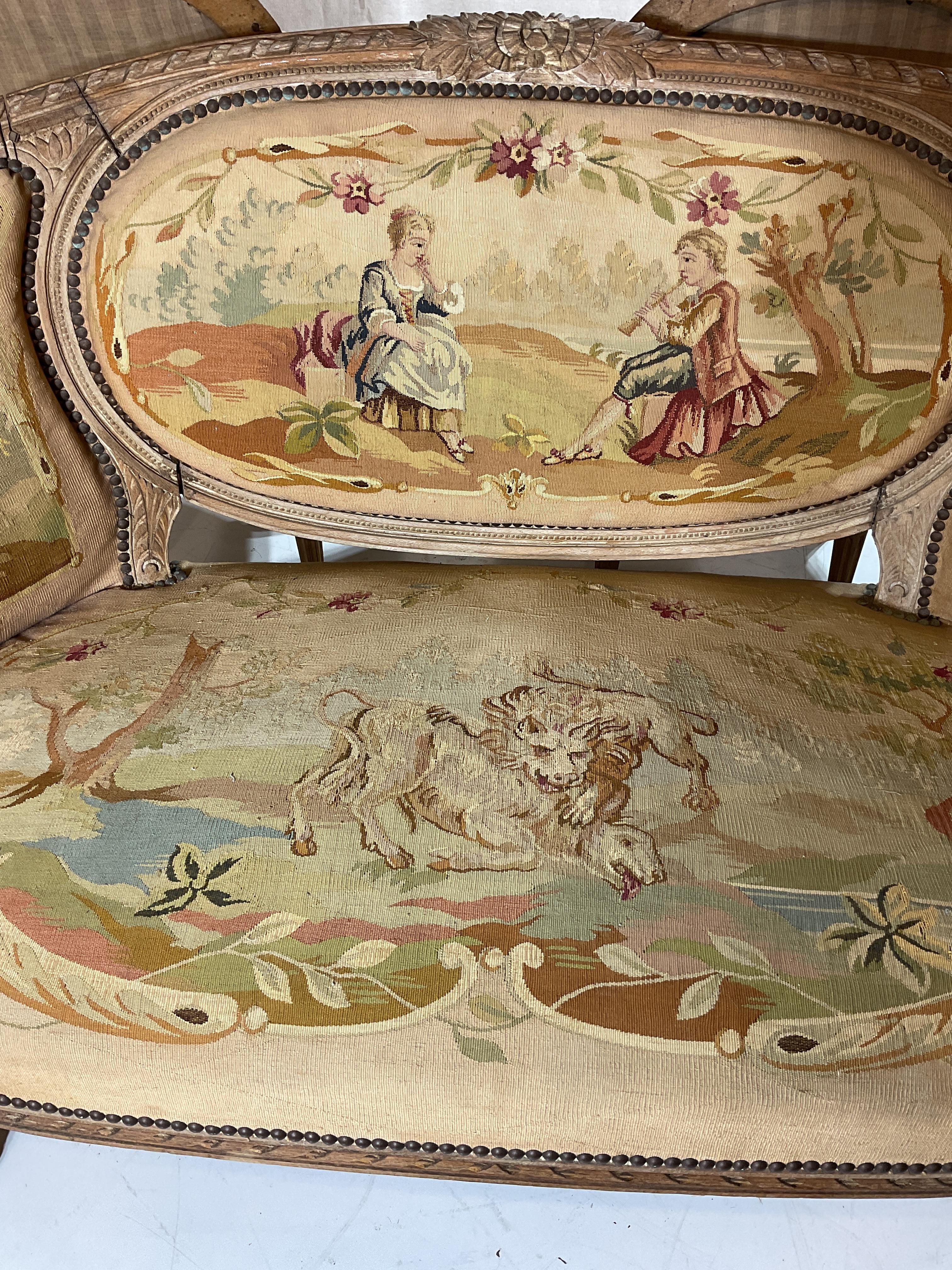 Settee et quatre fauteuils français Louis XVI du 19ème siècle en vente 7