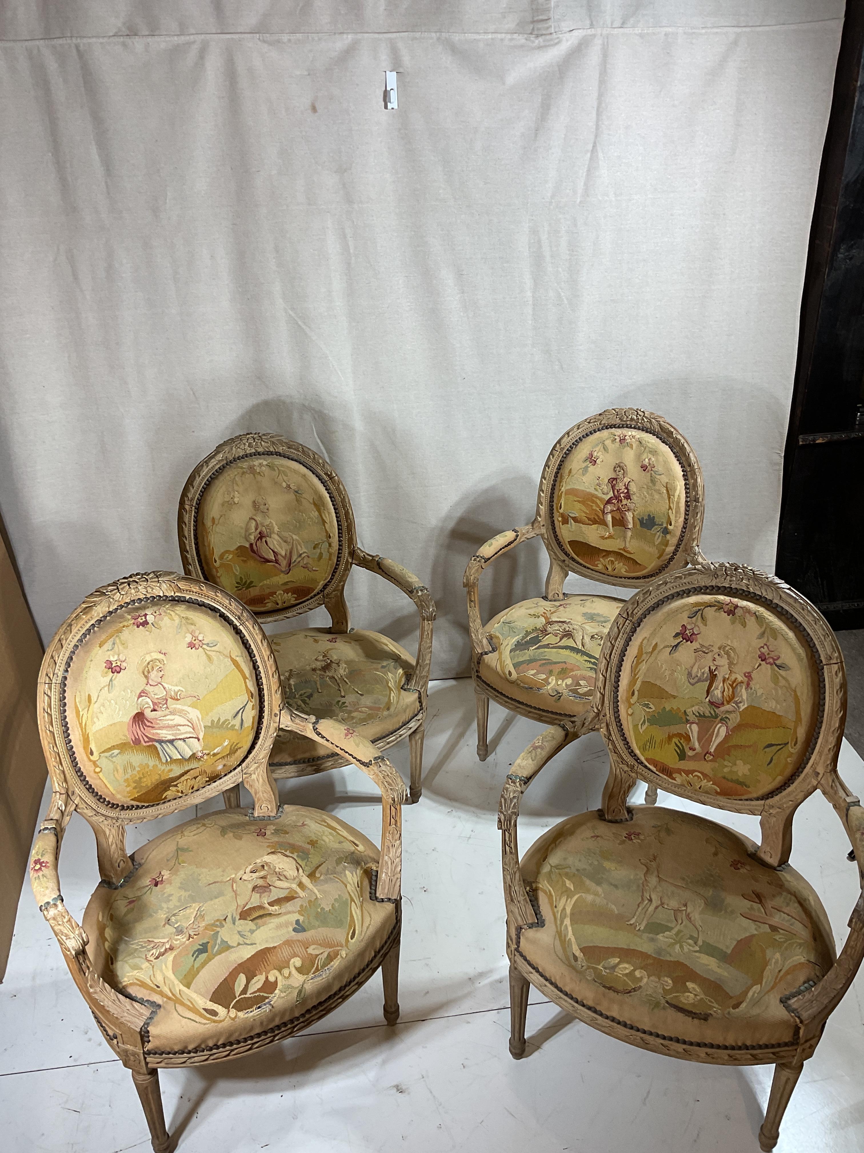 Settee et quatre fauteuils français Louis XVI du 19ème siècle en vente 3
