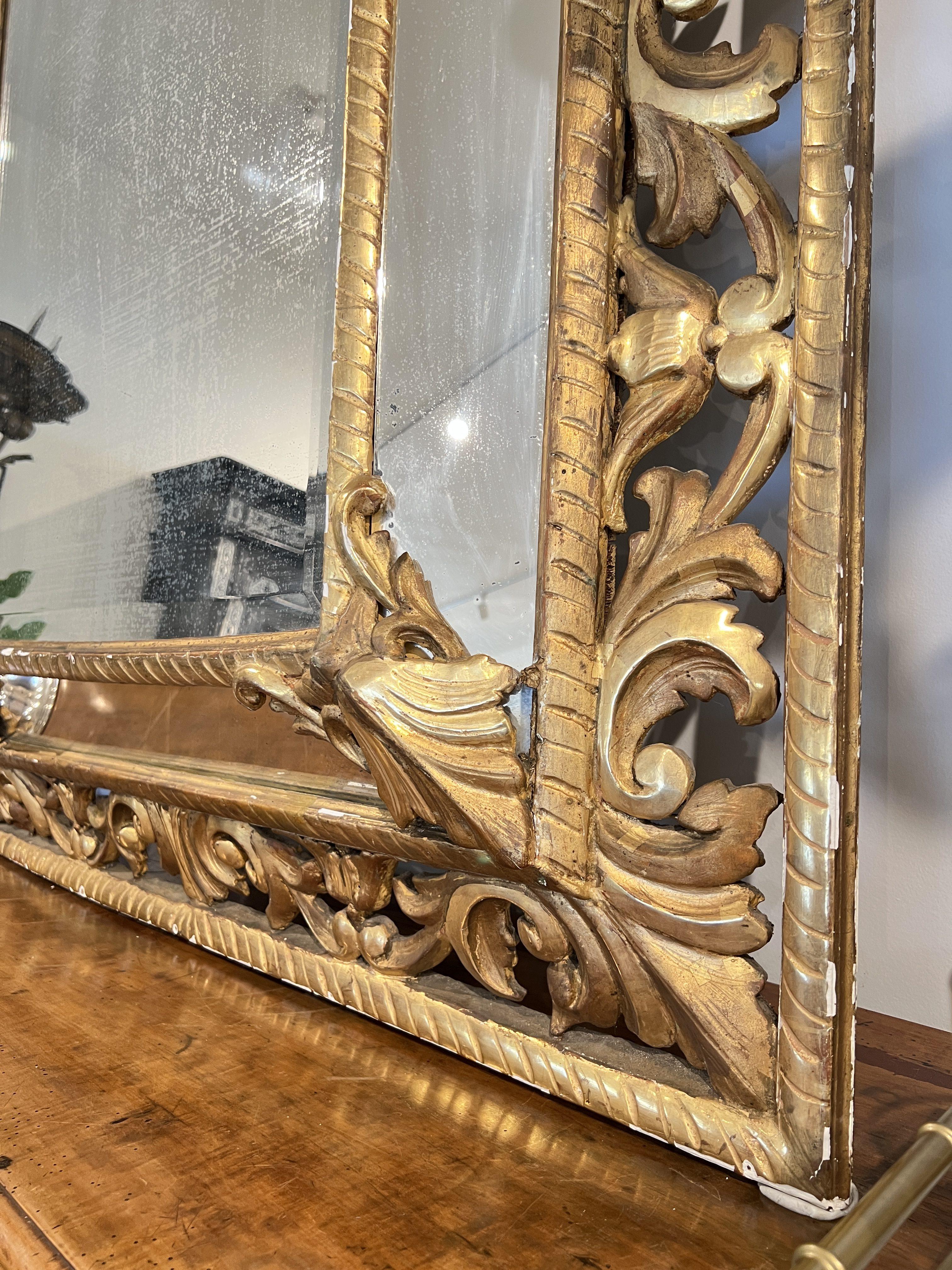 Miroir antique doré Louis XVI du 19ème siècle État moyen - En vente à New Orleans, LA
