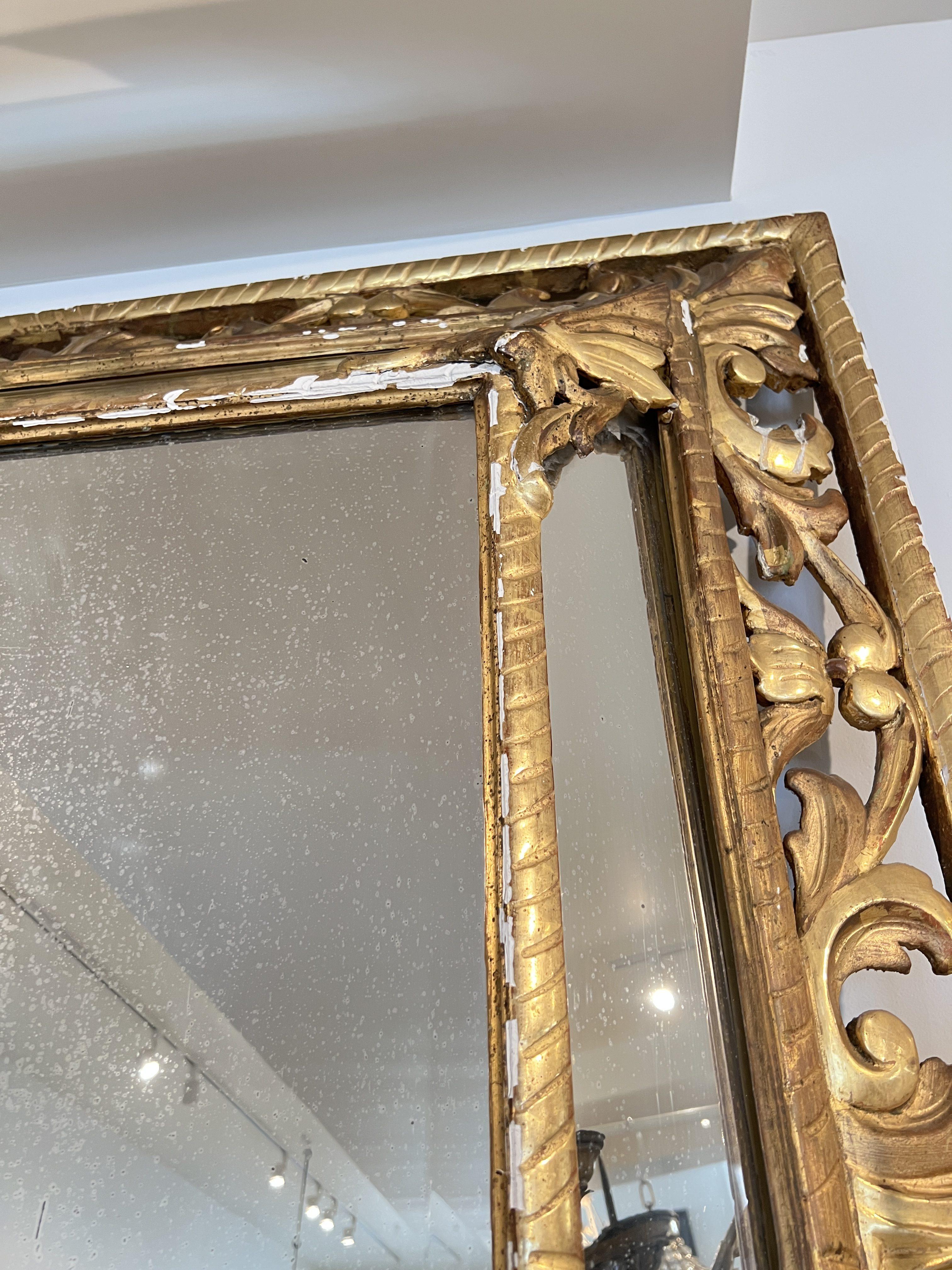 Miroir antique doré Louis XVI du 19ème siècle en vente 1