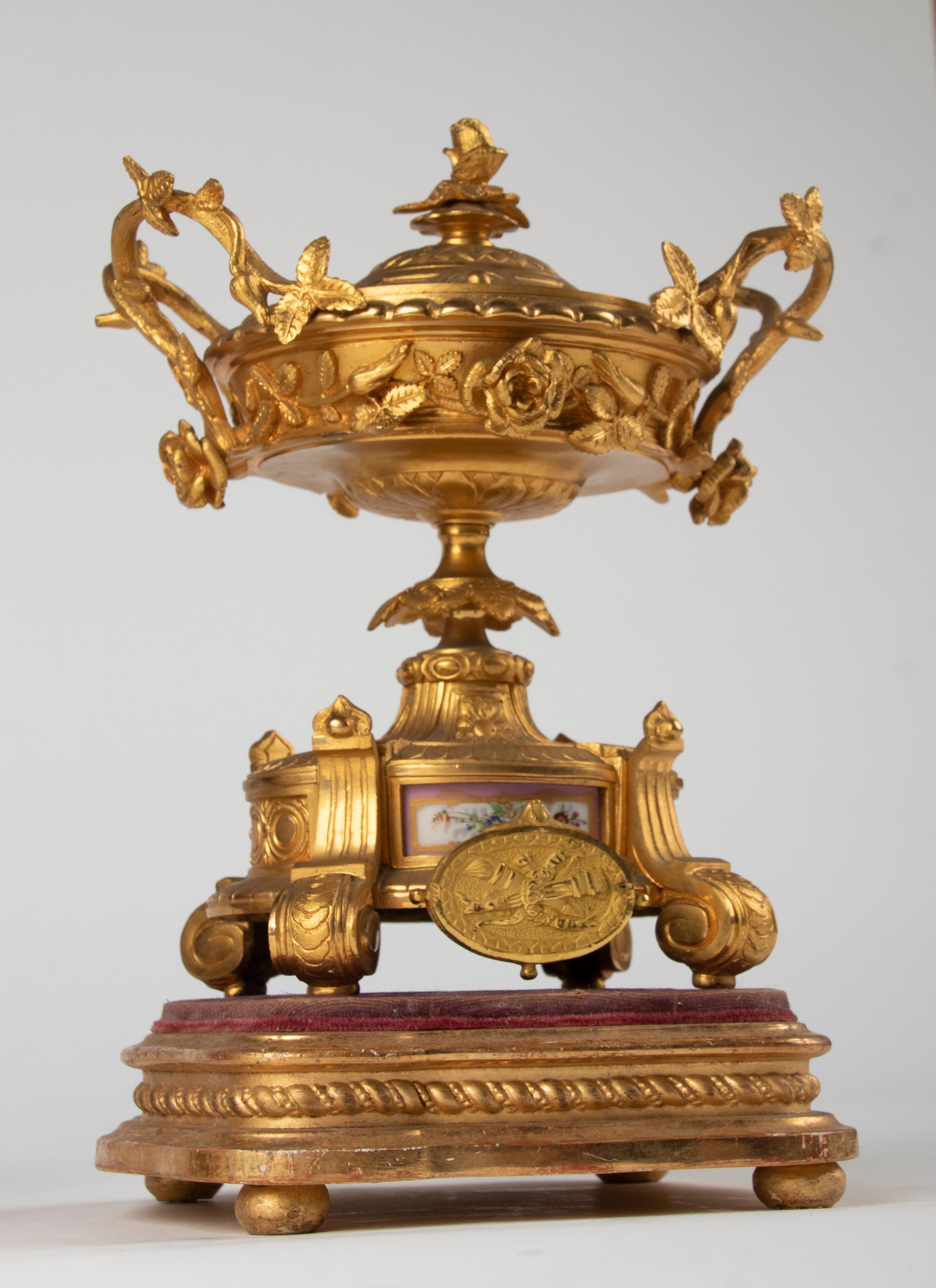 19th Century Louis XVI Gilt Bronze and Sèvres Lidded Urns 12