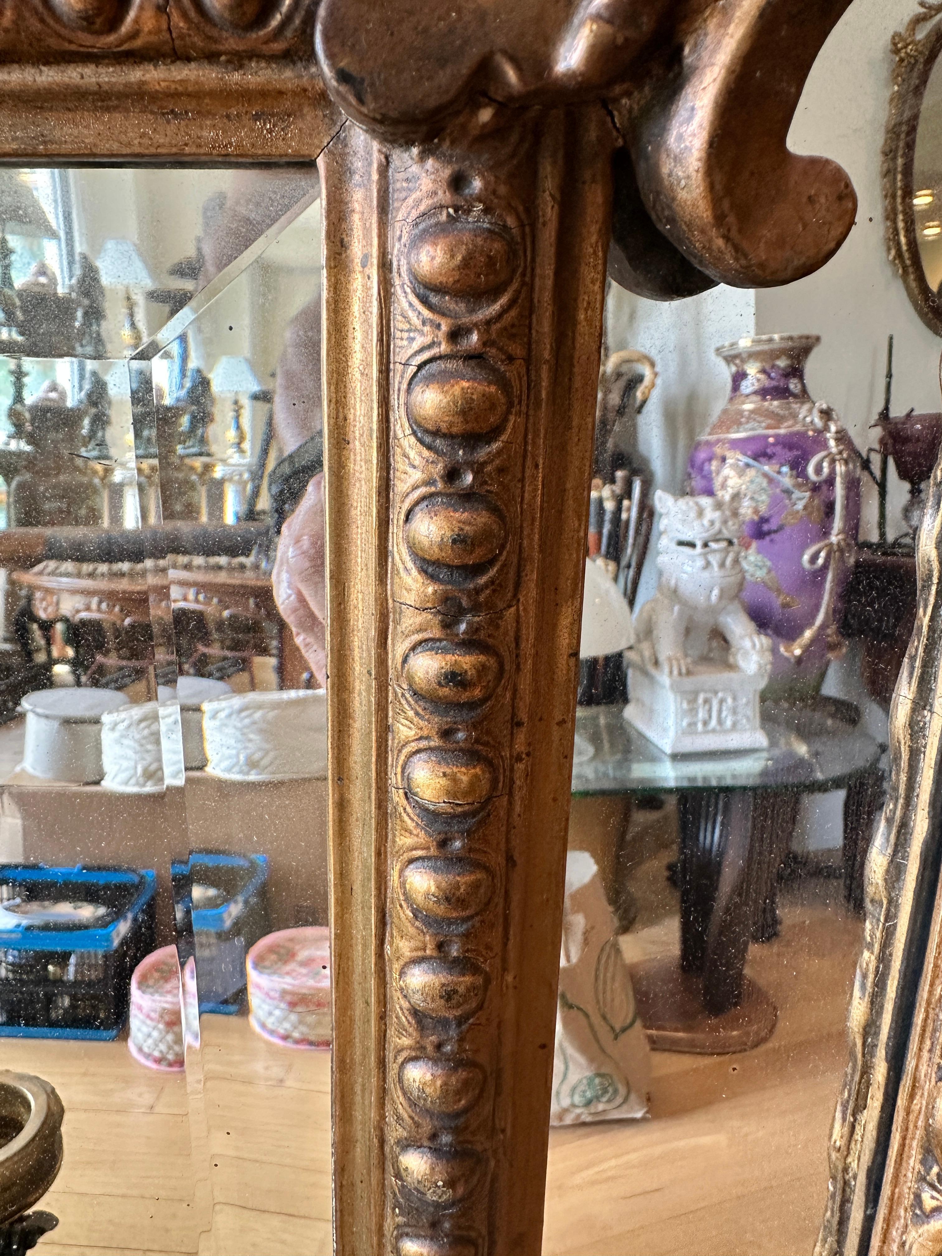 Miroir mural de forme coussin, doré, Louis XVI, 19e siècle en vente 1