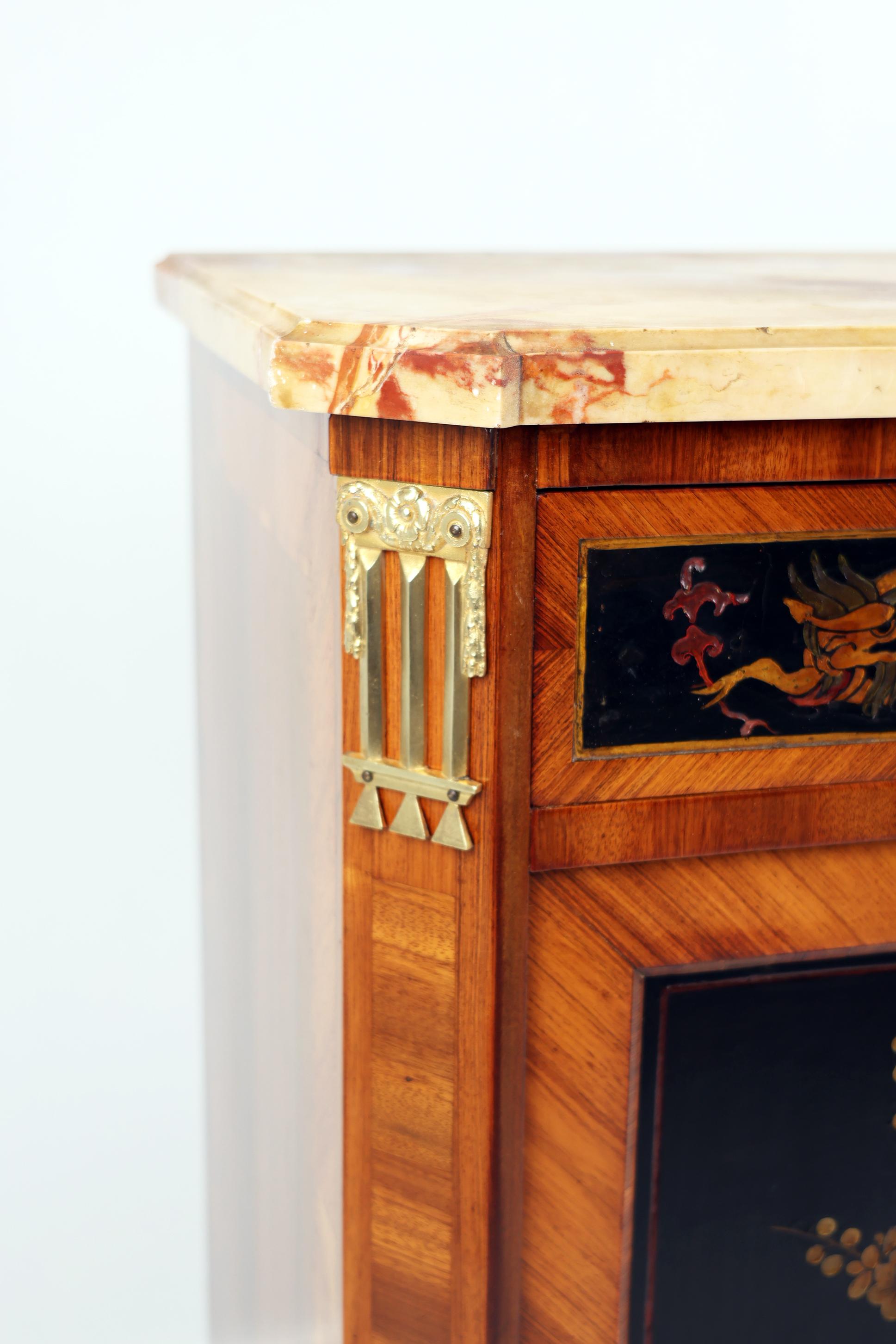 19th Century Louis XVI half cabinet with Chinese lacquer 3