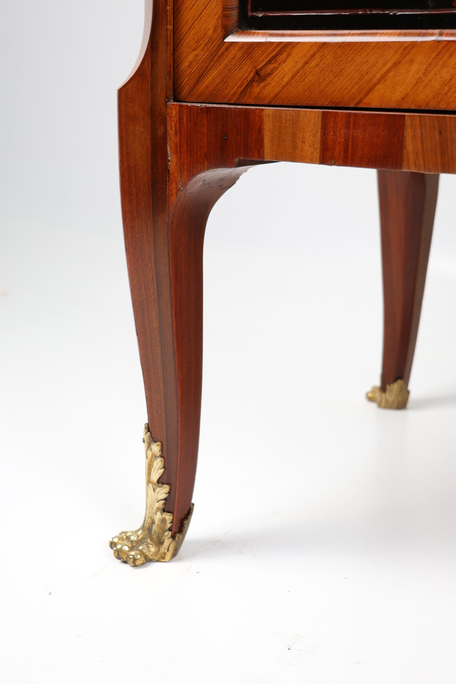 19th Century Louis XVI half cabinet with Chinese lacquer 4