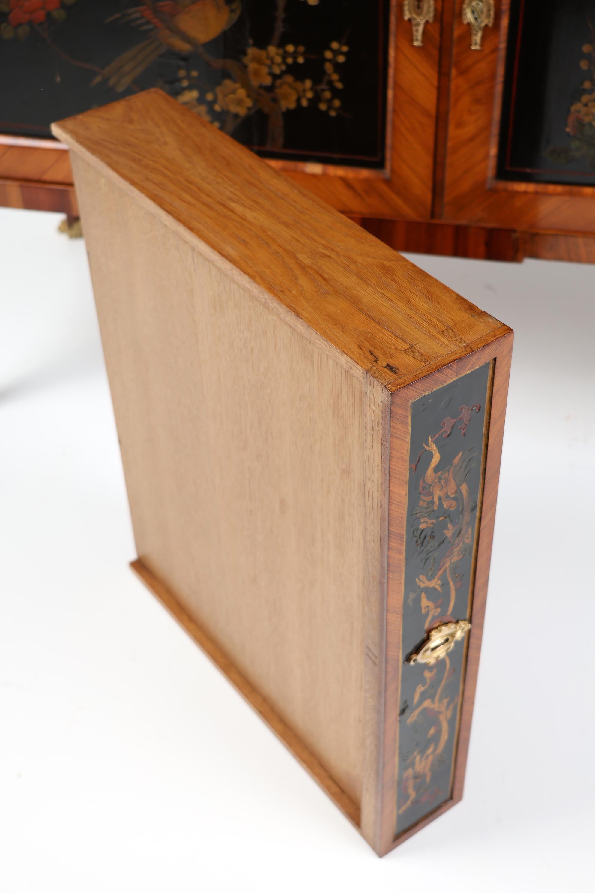 19th Century Louis XVI half cabinet with Chinese lacquer 11
