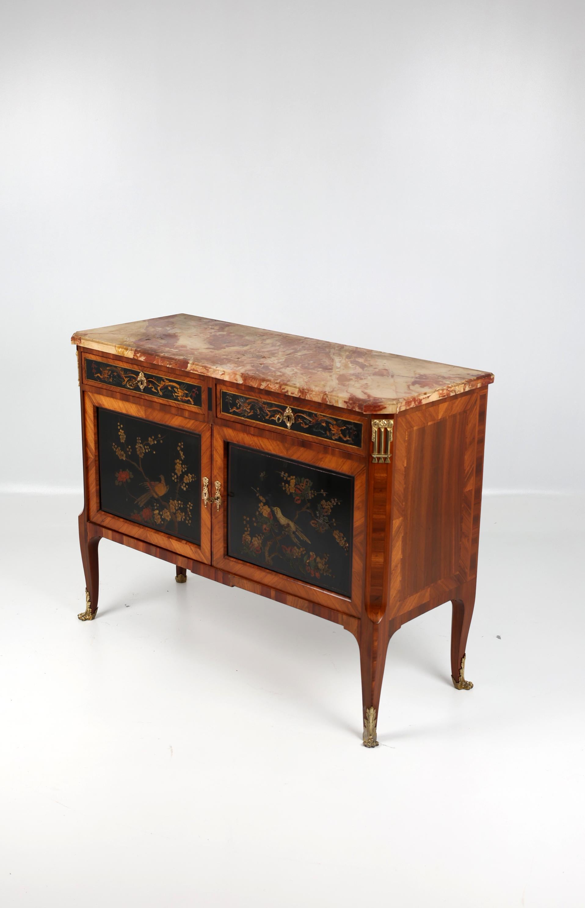 19th Century Louis XVI half cabinet with Chinese lacquer In Good Condition In Stahnsdorf, DE