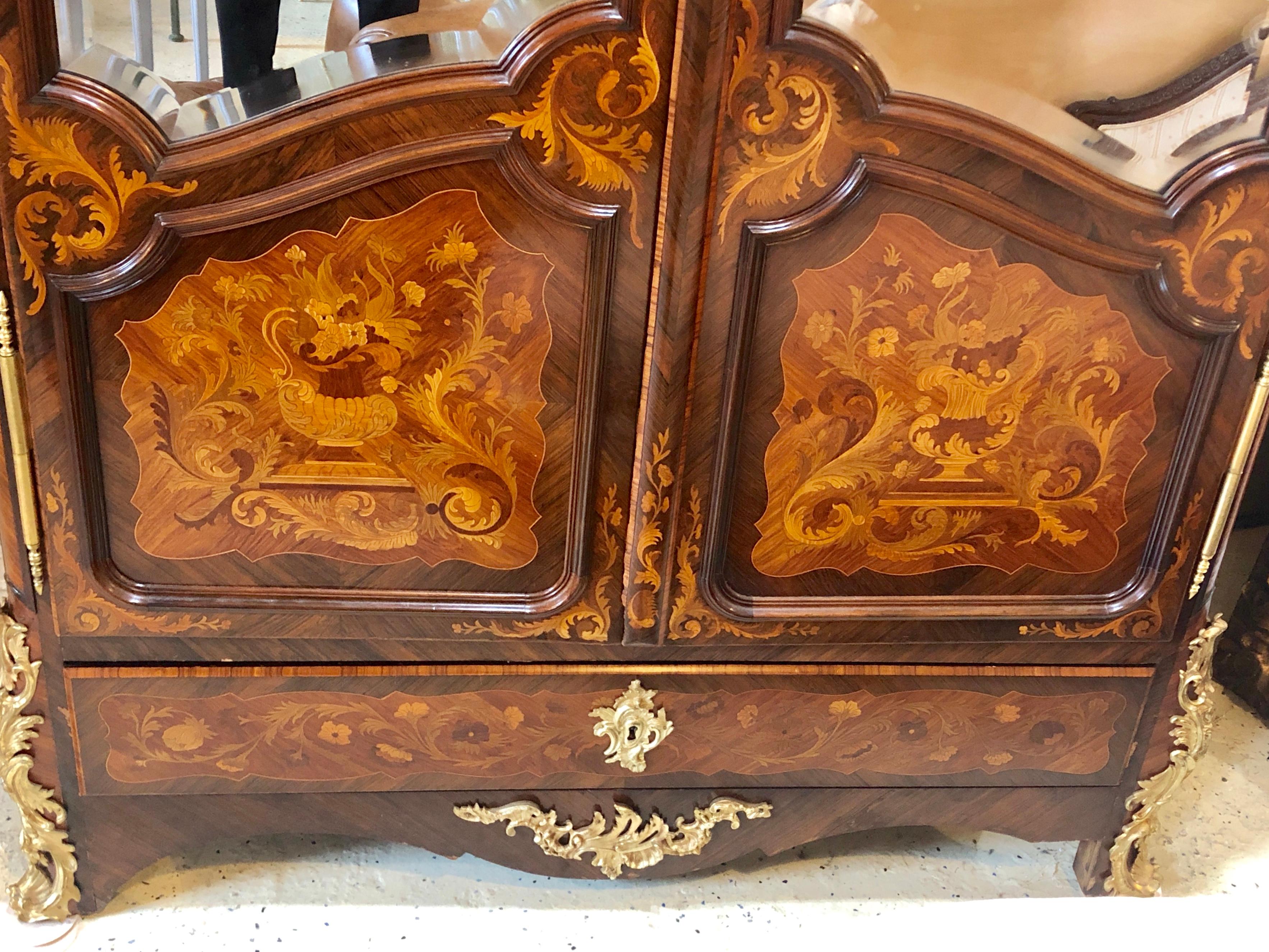 Ormolu Mounted Marquetry Armoire with Mirrored Doors In Good Condition In Stamford, CT