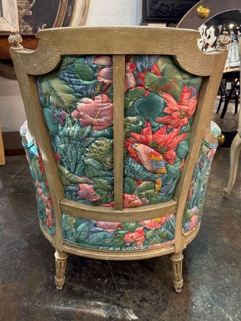 Sculpté 19th Century Louis XVI Painted Bergere with Palm Beach Fabric en vente