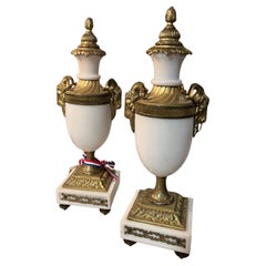 19th Century Louis XVI Pair of Cassolettes - Carrara Marble