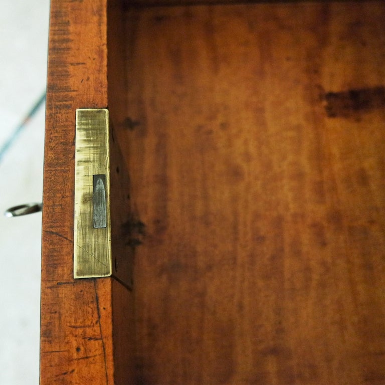 19th Century Louis XVI Rosewood Herringbone Inlays Bureau de Dame For