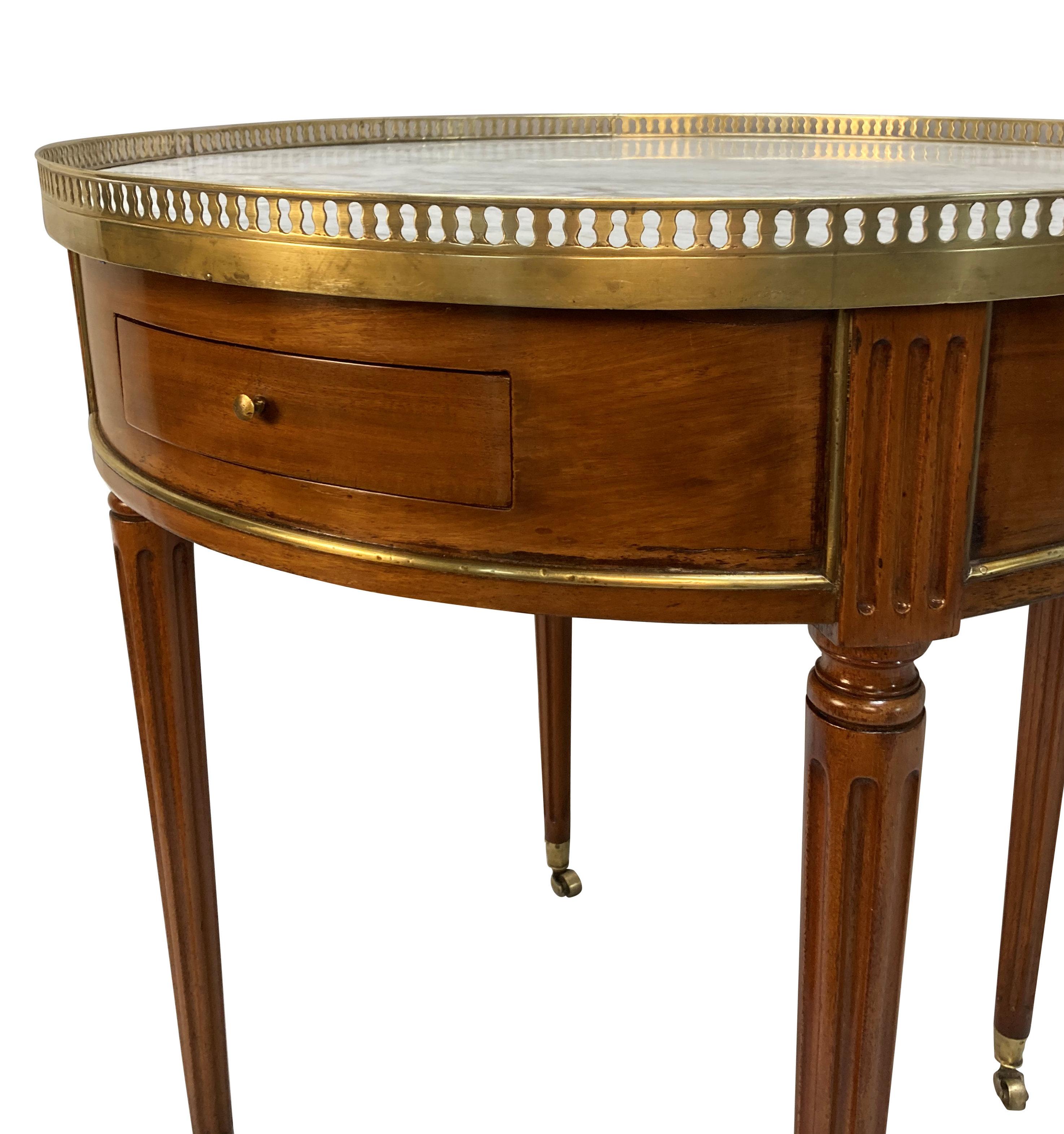 Table bouillotte de style Louis XVI du 19ème siècle Bon état - En vente à Kent, Dover