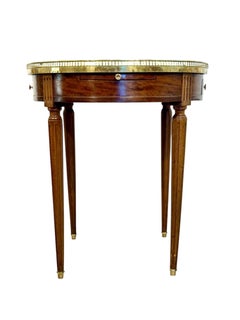 Table Bouillotte du 19ème siècle de style Louis XVI avec plateau en marbre et galerie en laiton