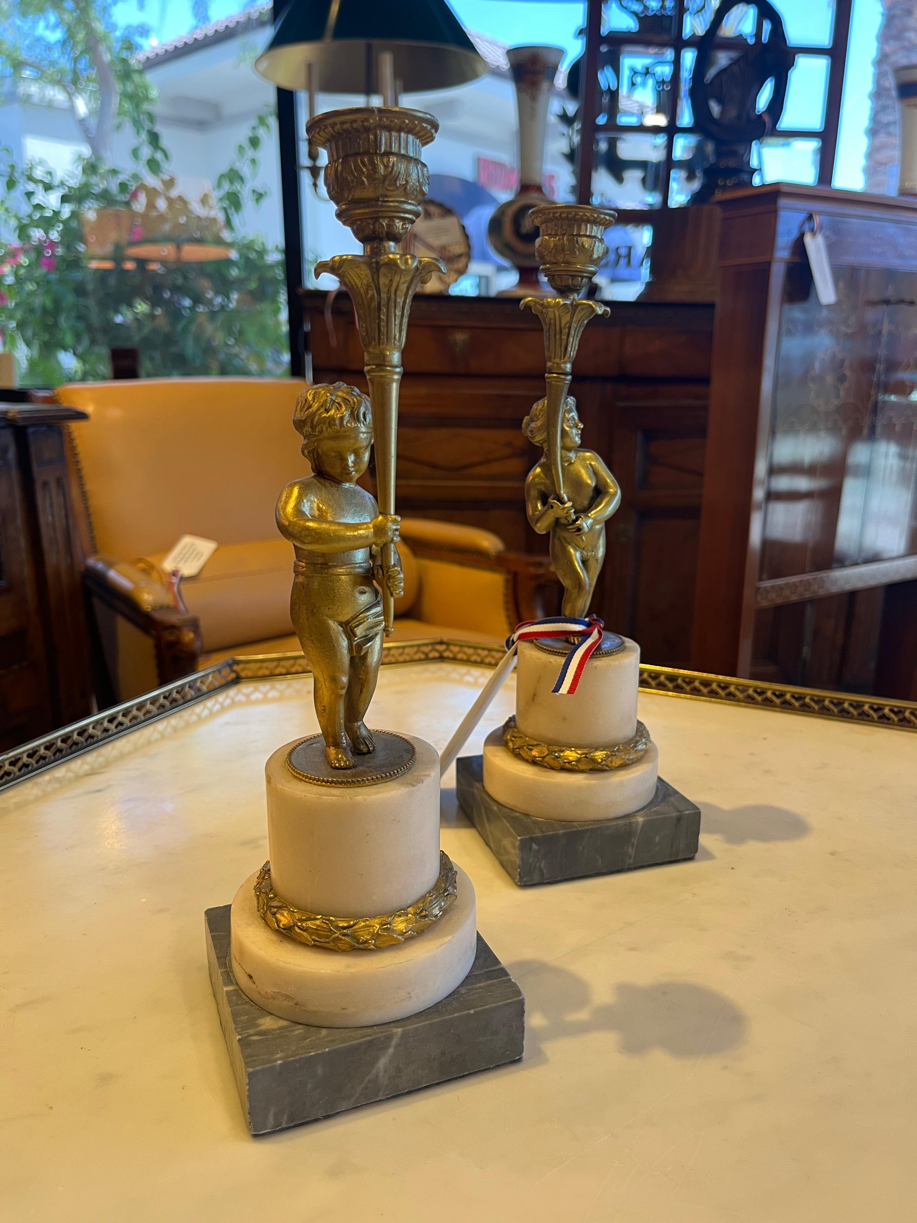 Francese Portacandele in bronzo stile Luigi XVI del XIX secolo in vendita