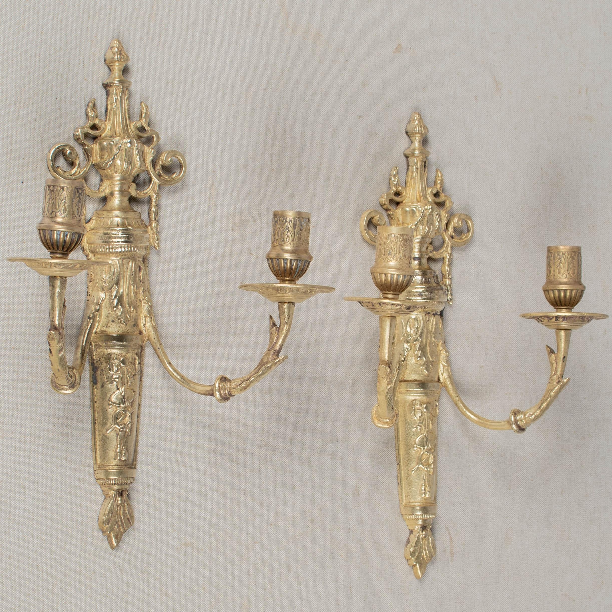 Appliques à bougie en bronze de style Louis XVI du XIXe siècle Bon état - En vente à Winter Park, FL