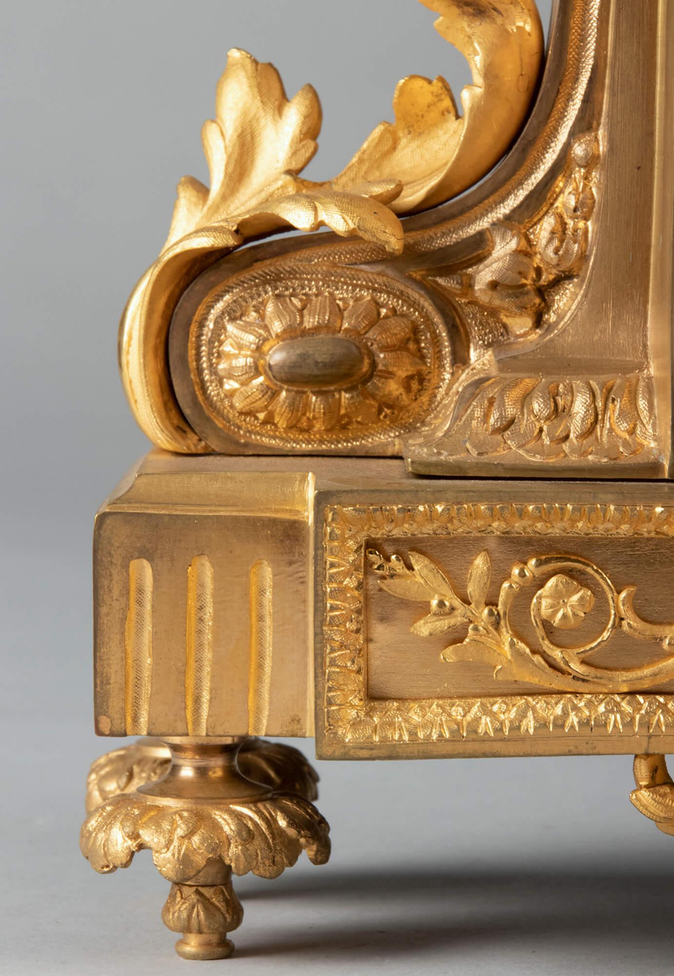 18th Century Louis XVI Style Bronze Ormolu Mantel Clock 6