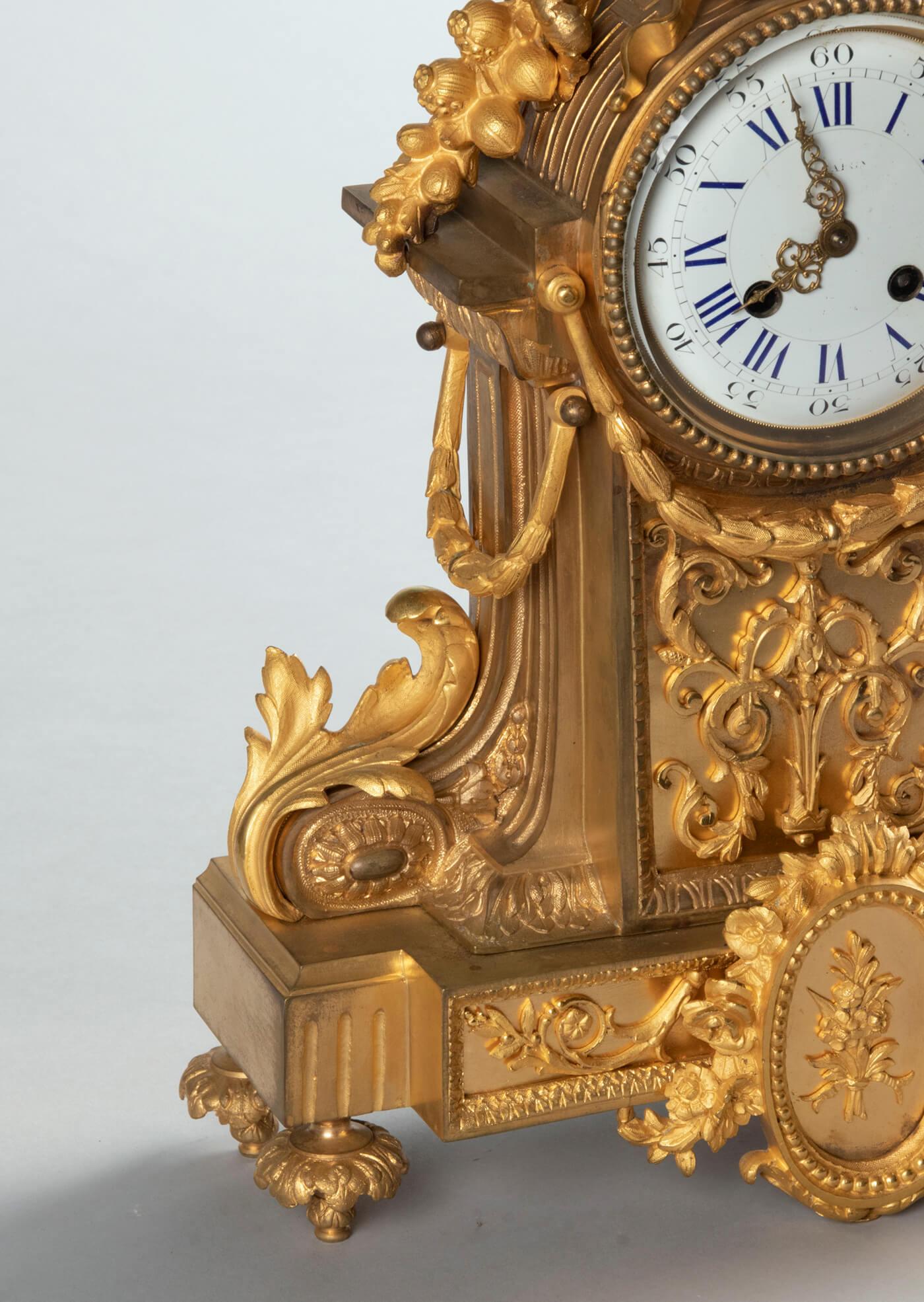 18th Century Louis XVI Style Bronze Ormolu Mantel Clock 14