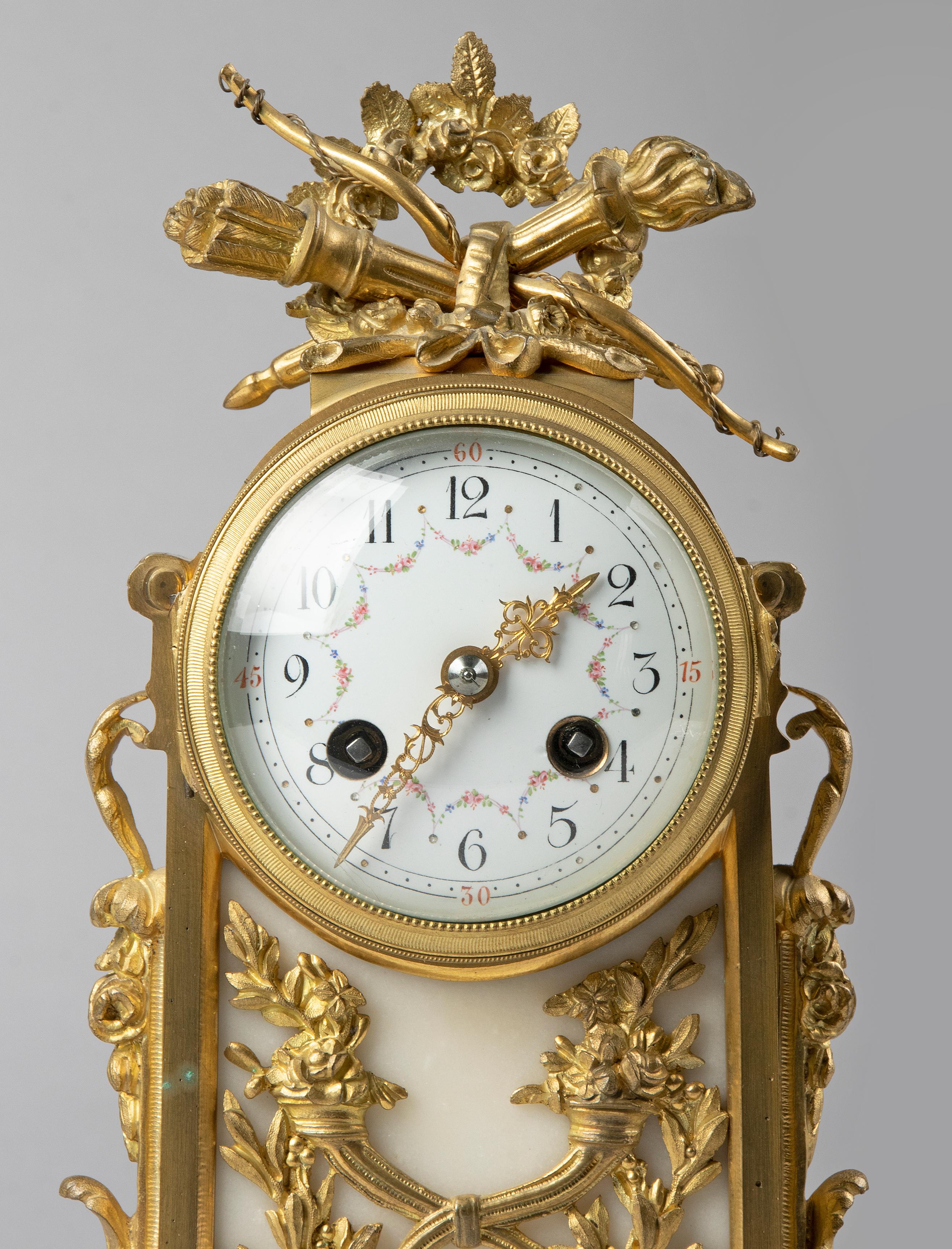 19th Century Louis XVI Style Bronze Ormolu Mantel Clock In Good Condition In Casteren, Noord-Brabant
