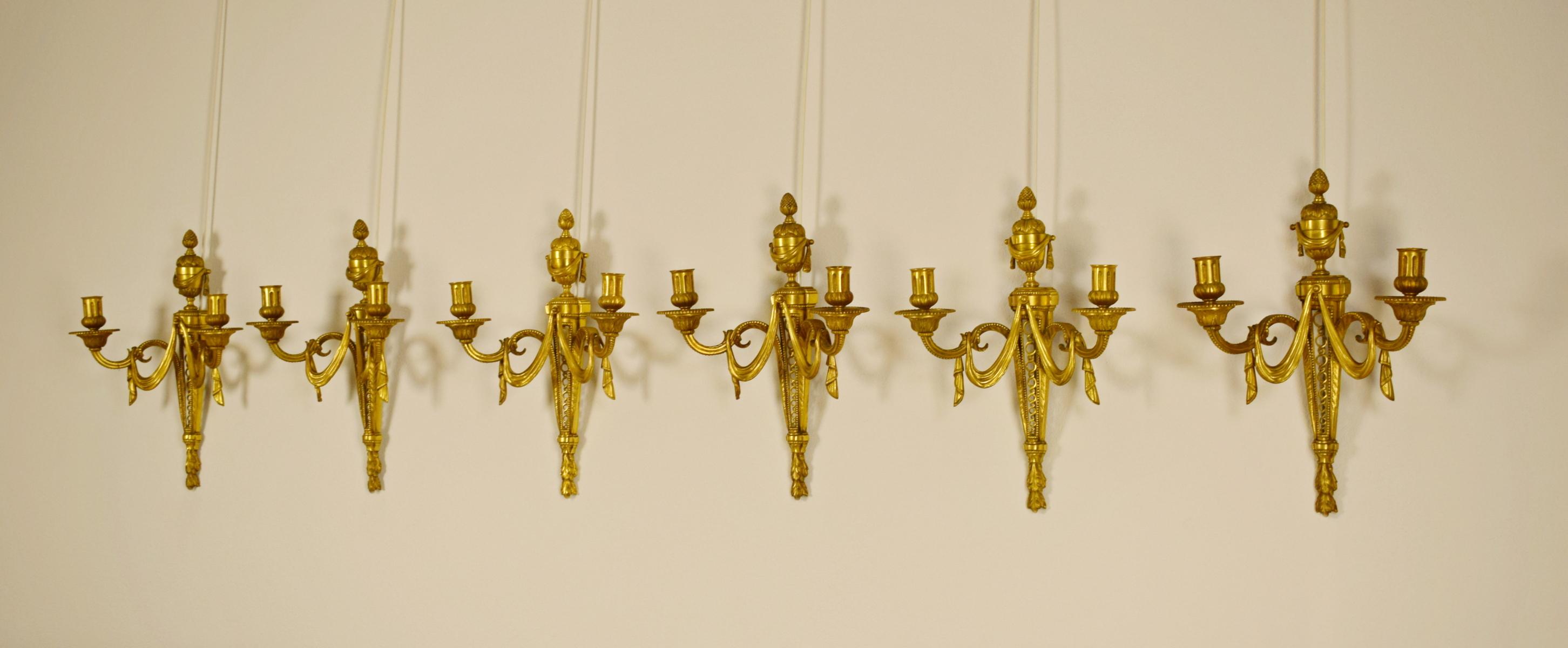 Set of 6 appliques finely chiseled and gilded bronze, France early 19th century Louis XVI style.