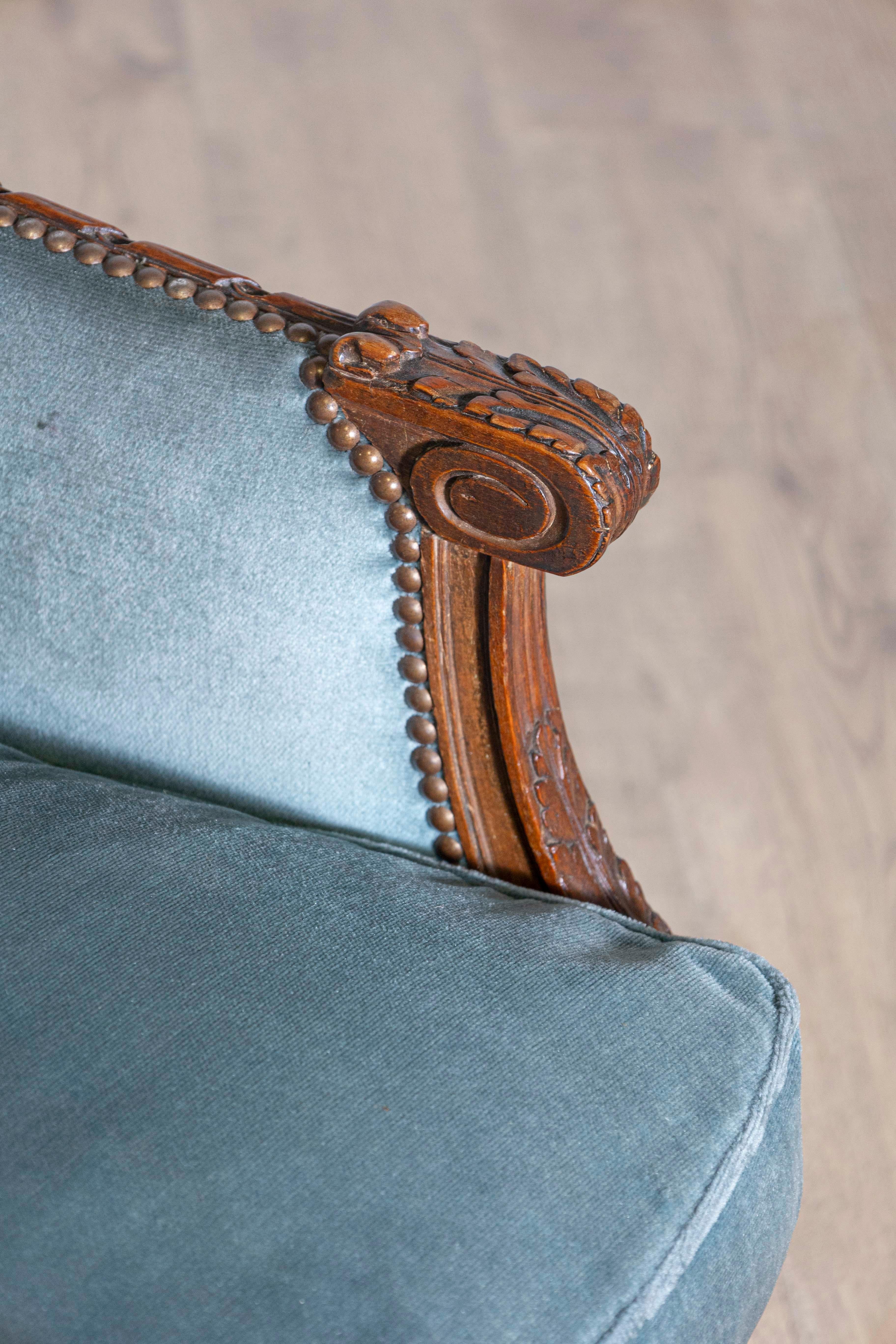 19th Century Louis XVI Style French Walnut Bergère à Oreilles with Carved Décor For Sale 2