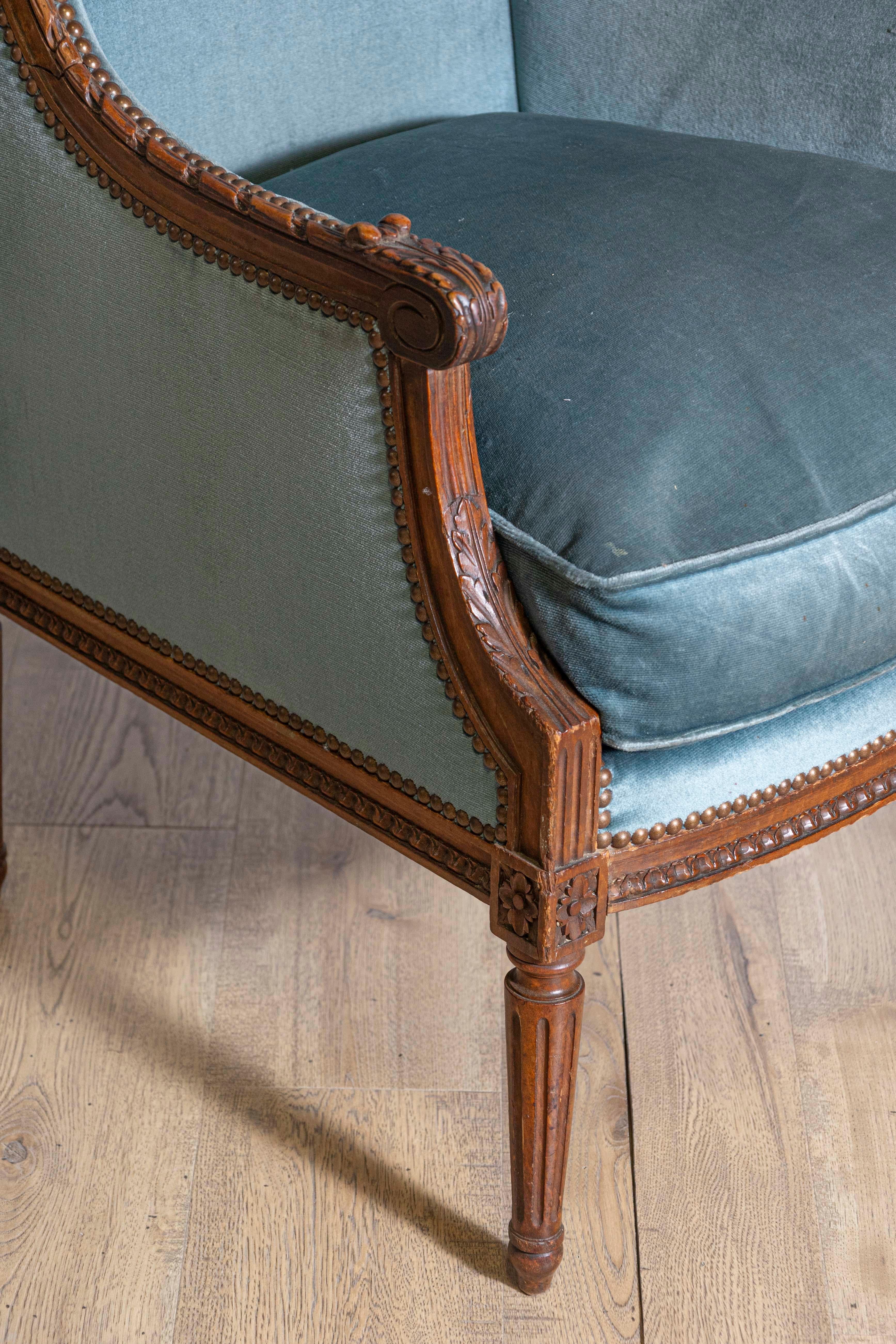19th Century Louis XVI Style French Walnut Bergère à Oreilles with Carved Décor For Sale 3