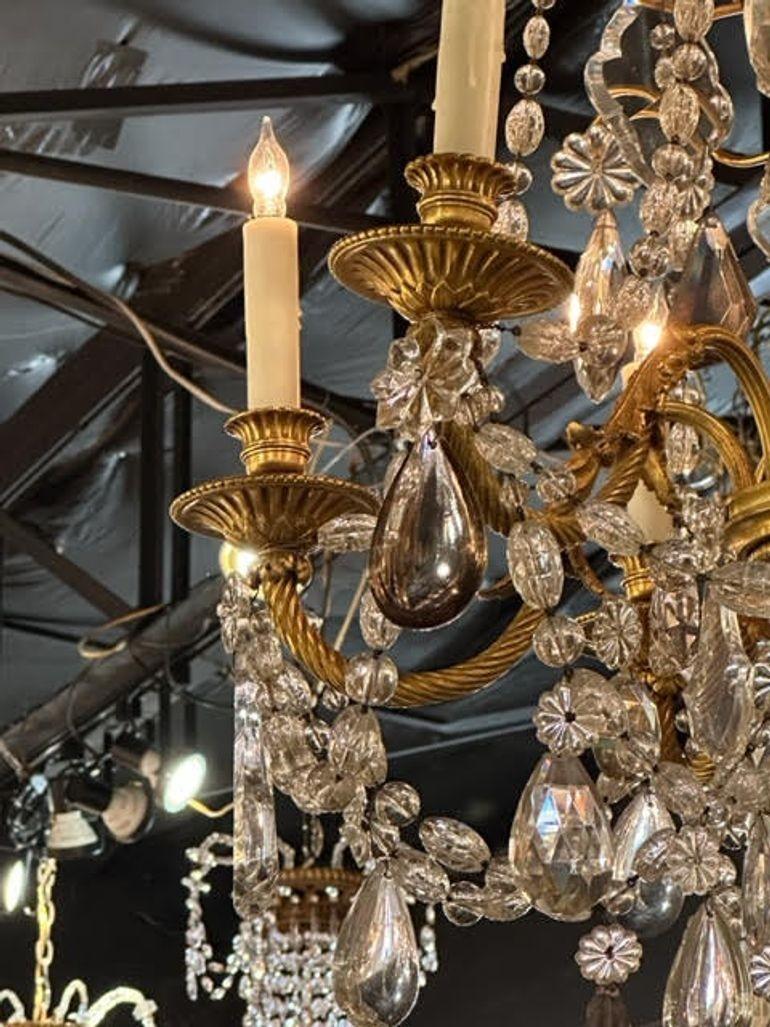 19th Century Louis XVI Style Gilt Bronze and Crystal Chandelier For Sale 3