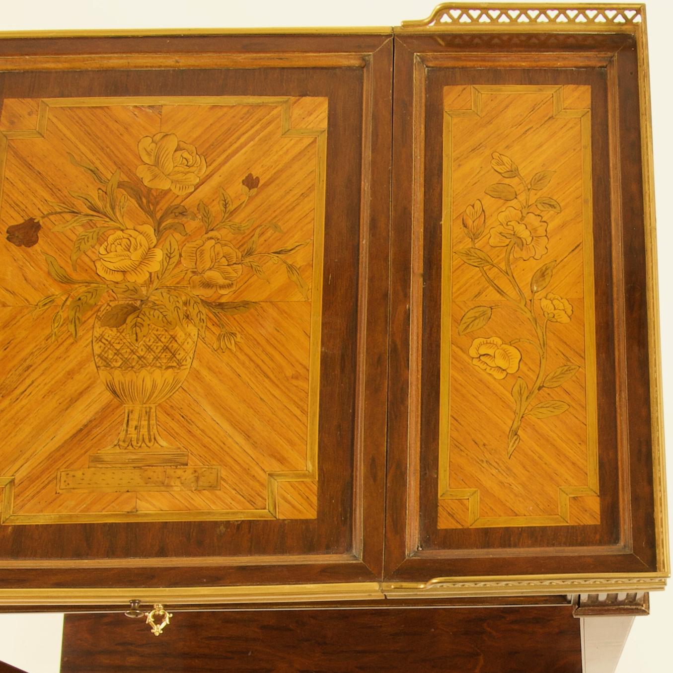 19th Century Louis XVI Style Gilt Bronze Mounted Marquetry Poudreuse or Vanity For Sale 7