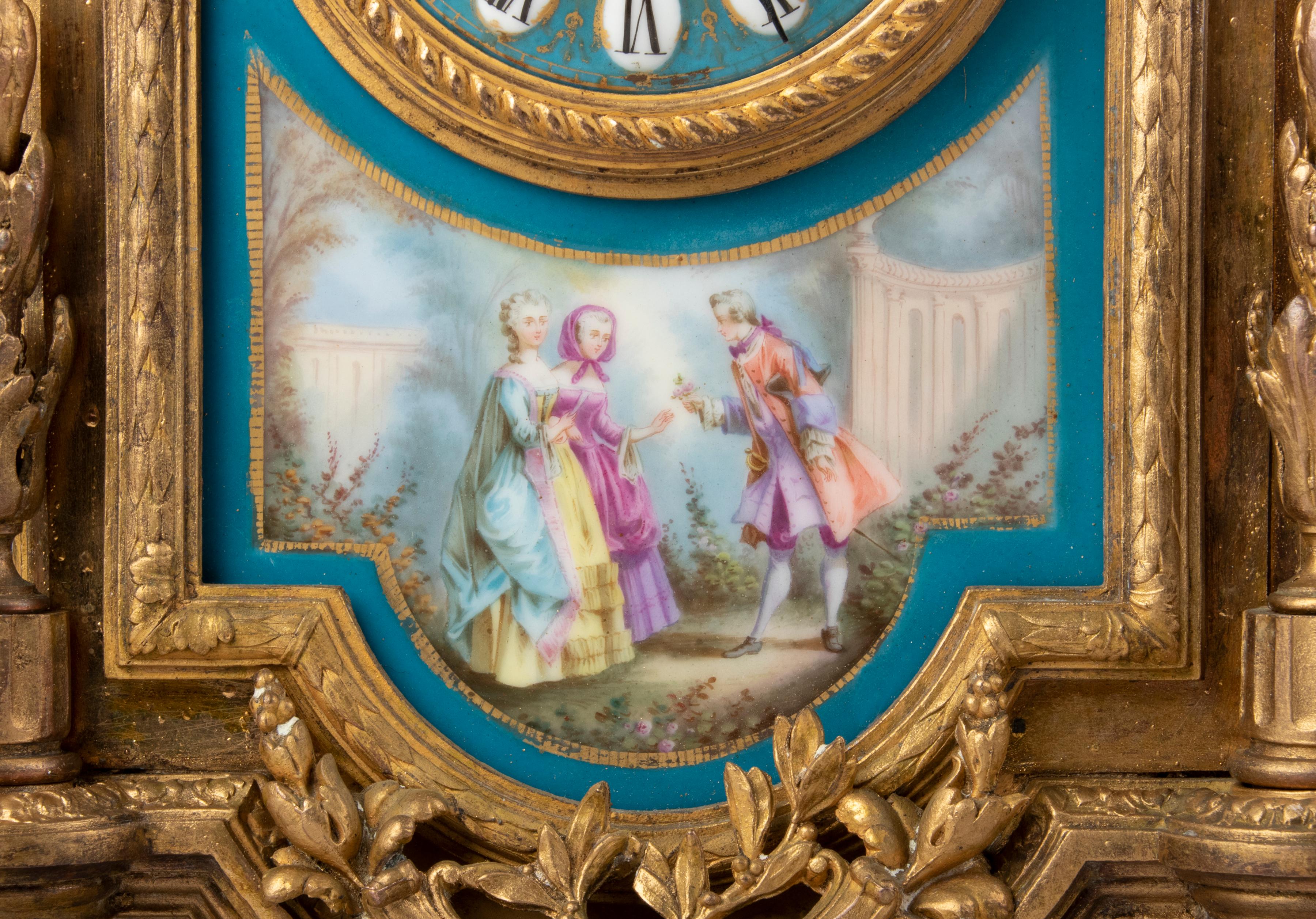 19th Century Louis XVI Style Gilt Spelter Sèvres Porcelain Mantel Clock In Good Condition In Casteren, Noord-Brabant