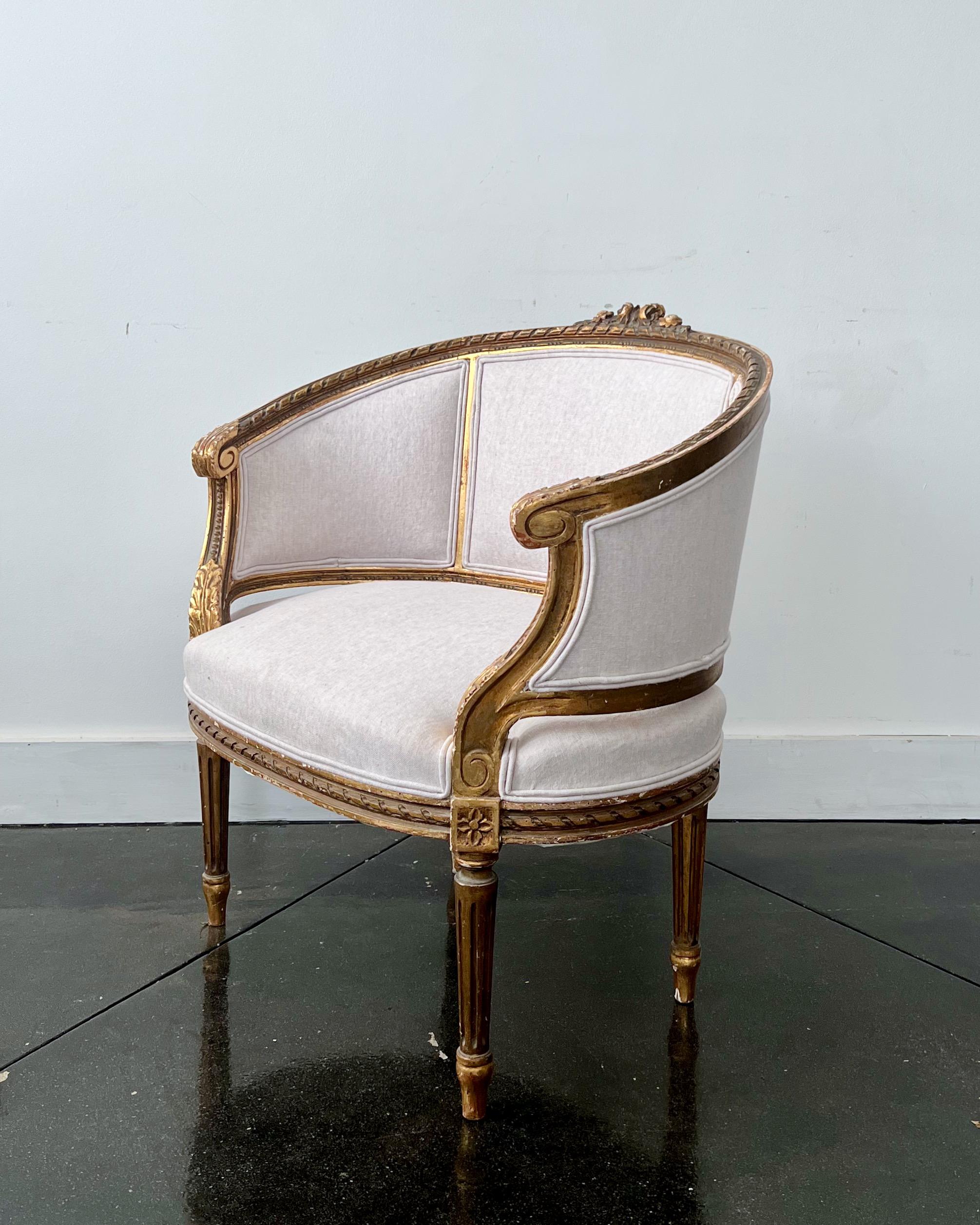 19th Century Louis XVI Style Giltwood French Marquise Chair In Good Condition In Charleston, SC