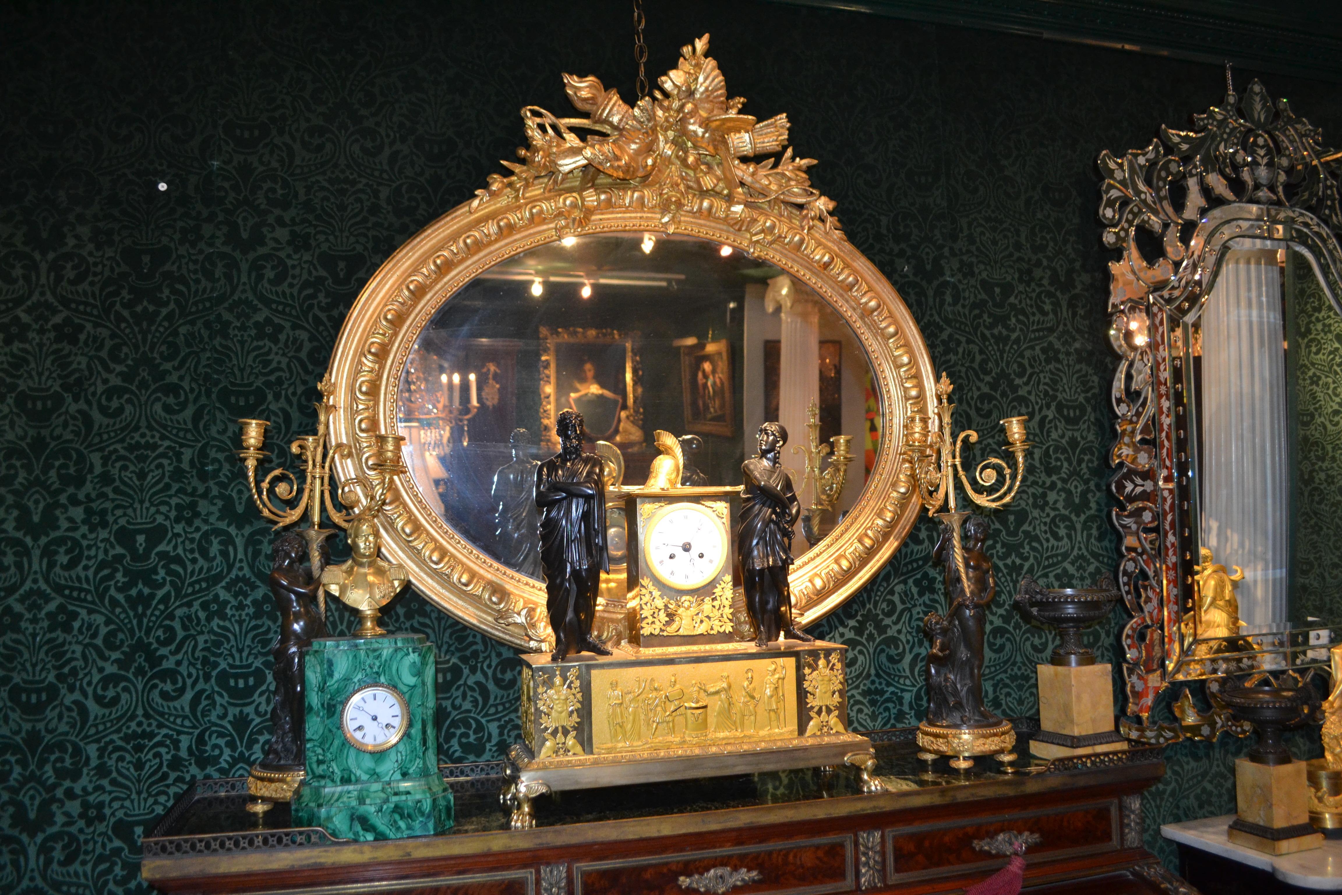 Specchio ovale in legno dorato in stile Luigi XVI del XIX secolo in vendita 2