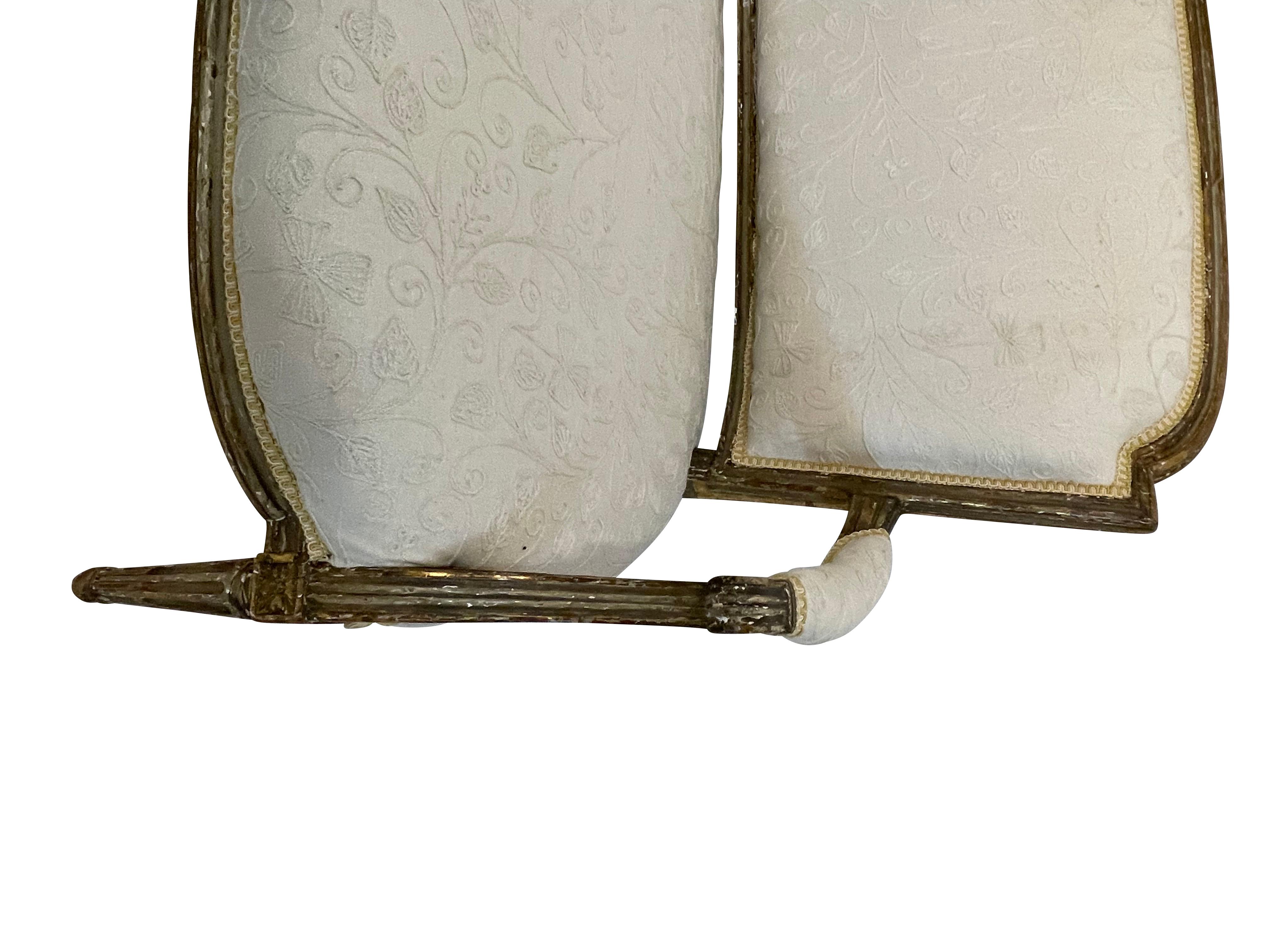 Louis XVI-Stil Giltwood-Sofa aus dem 19. Jahrhundert  im Angebot 3