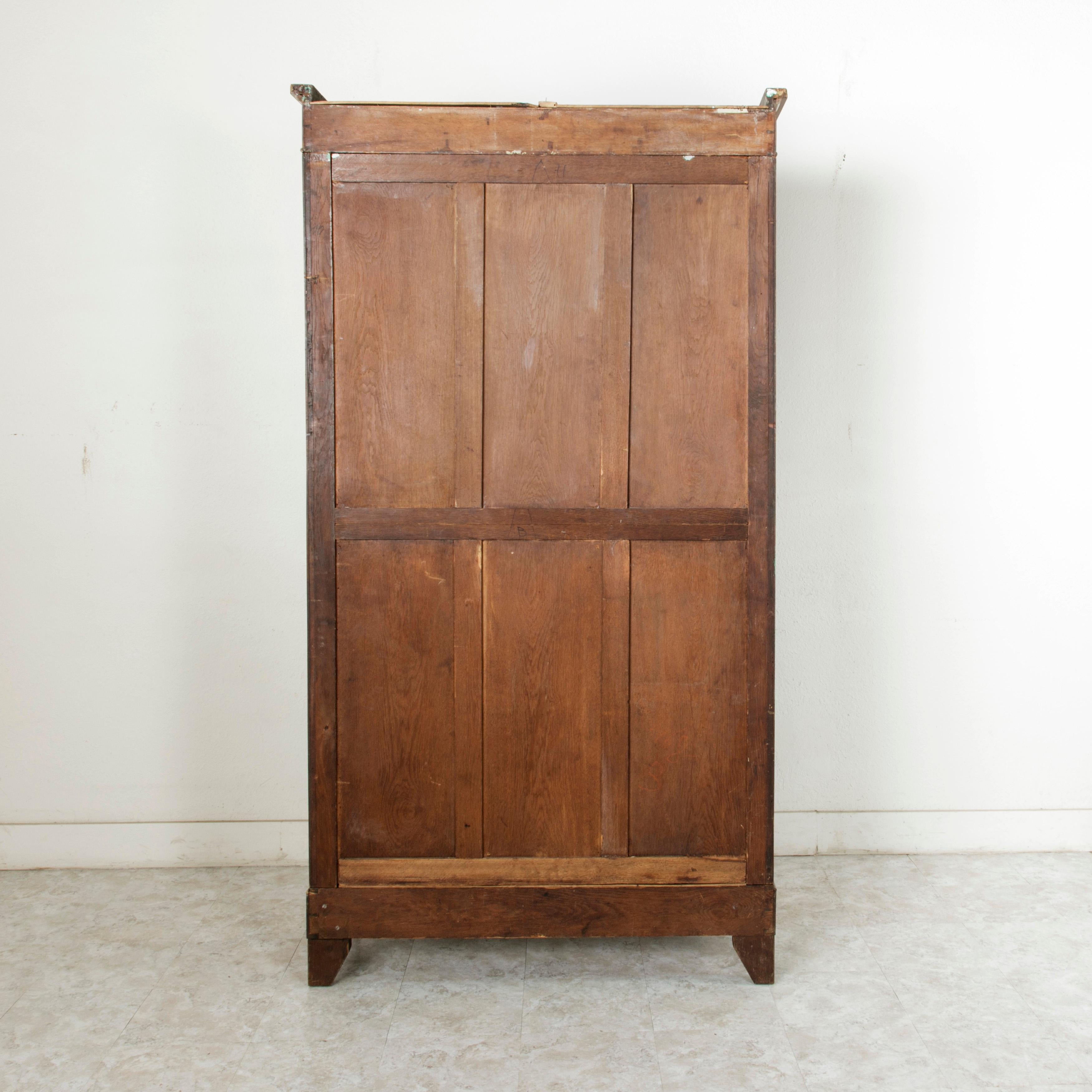 19th Century Louis XVI Style Mahogany and Bronze Bookcase Bibliotheque Vitrine In Good Condition In Fayetteville, AR