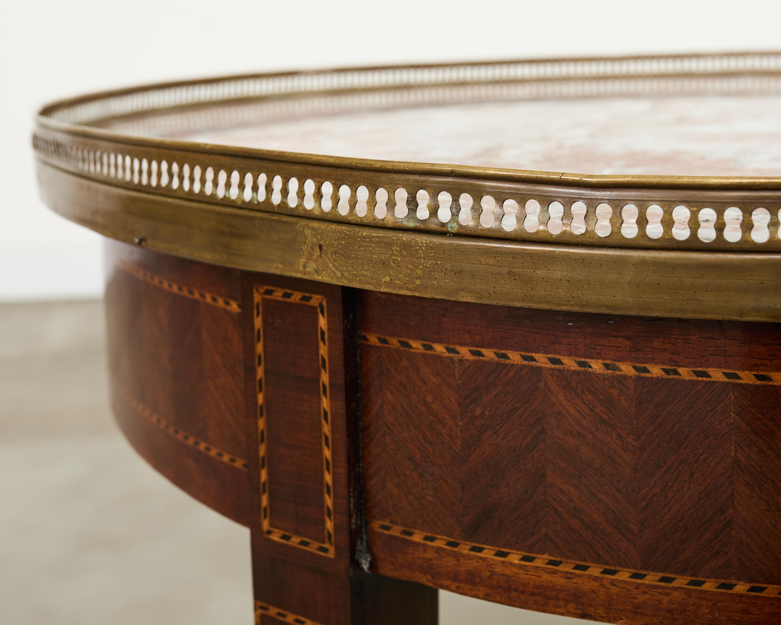 Louis XVI-Stil Marmorplatte Marquetry Bouillotte Tisch 19. Jahrhundert im Angebot 3