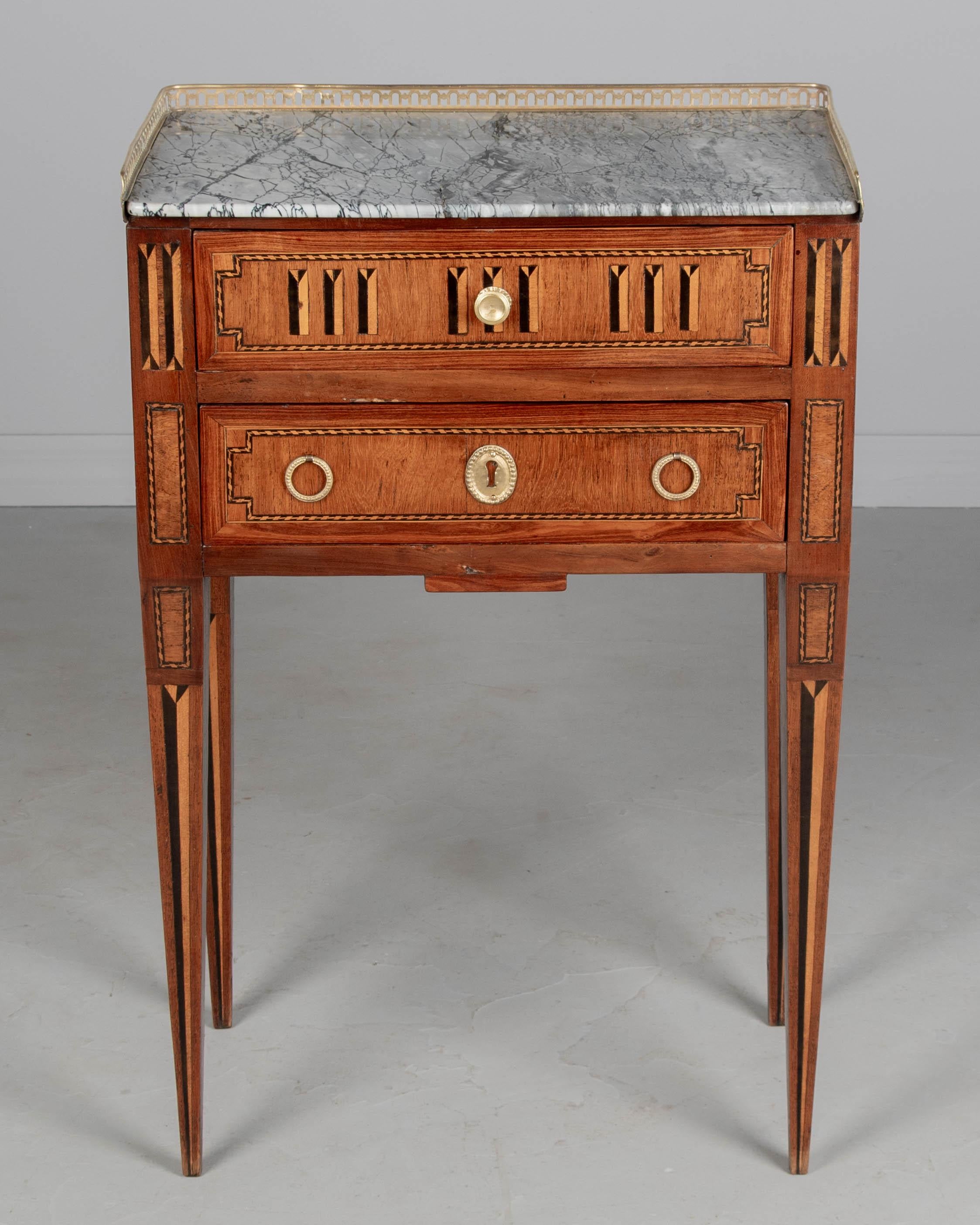 Francese 19th Century Louis XVI Style Marble Top Side Table in vendita
