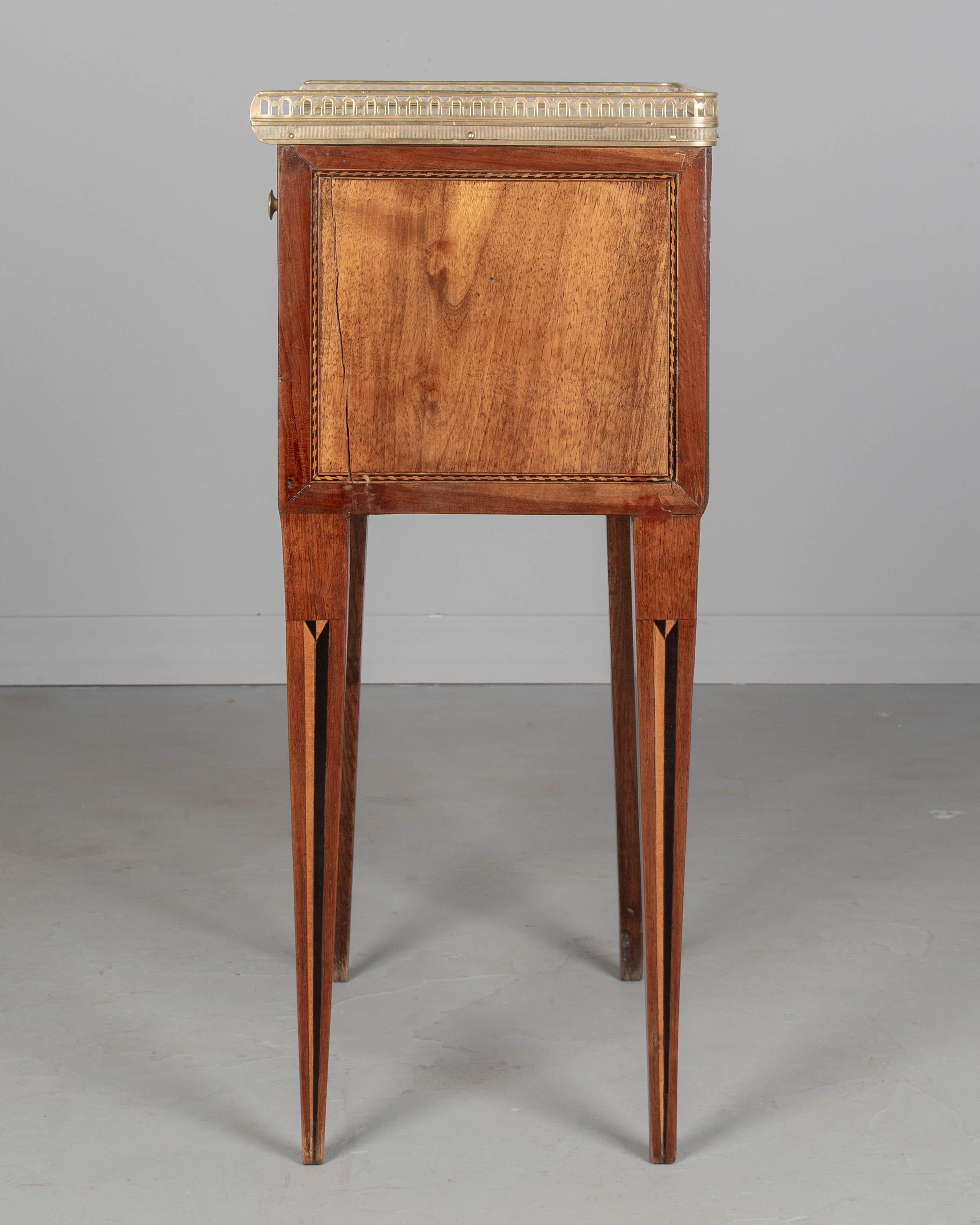 Fatto a mano 19th Century Louis XVI Style Marble Top Side Table in vendita