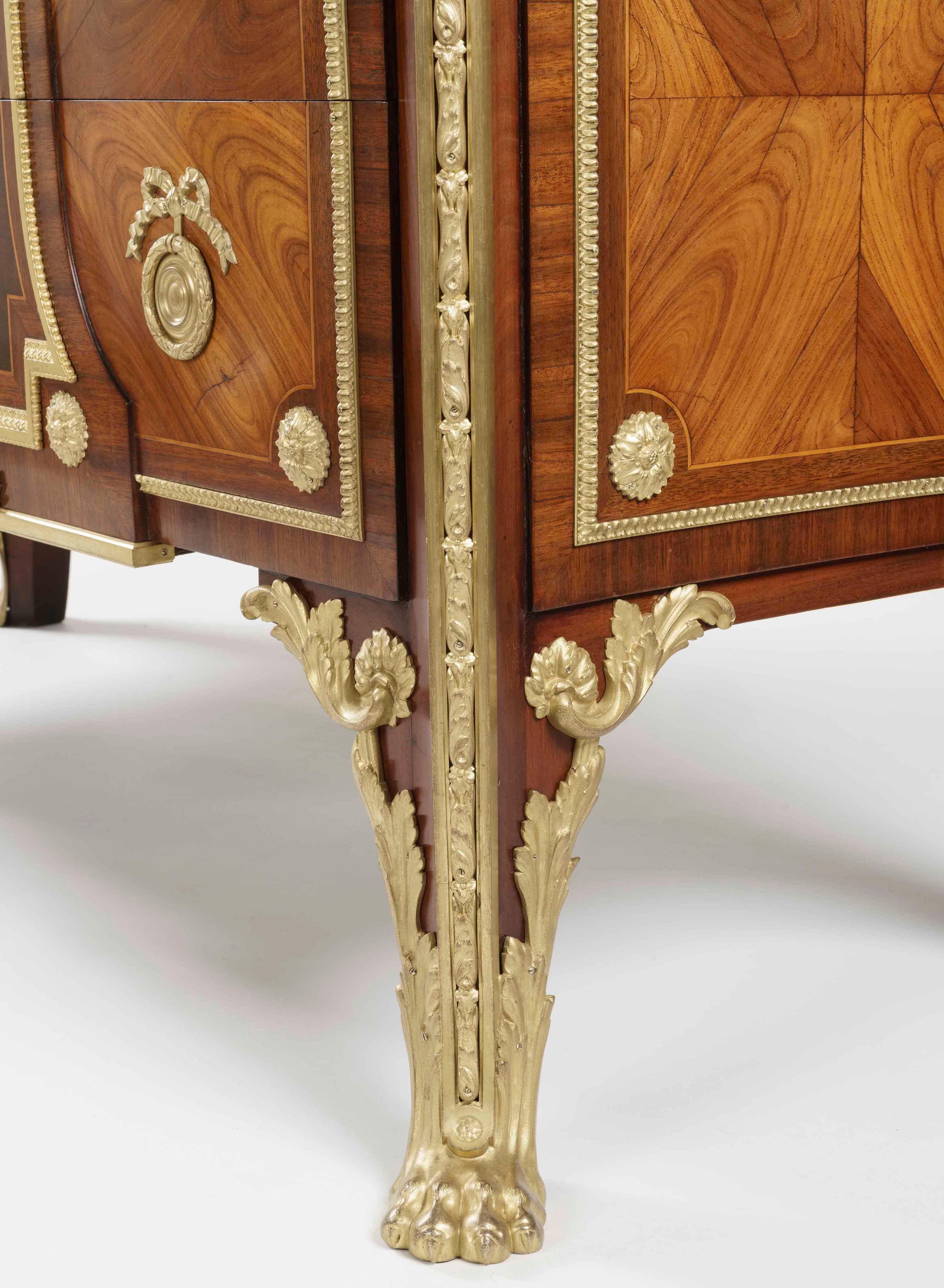 Marqueterie Commode intarsiato in stile Luigi XVI del XIX secolo alla maniera di Riesener in vendita