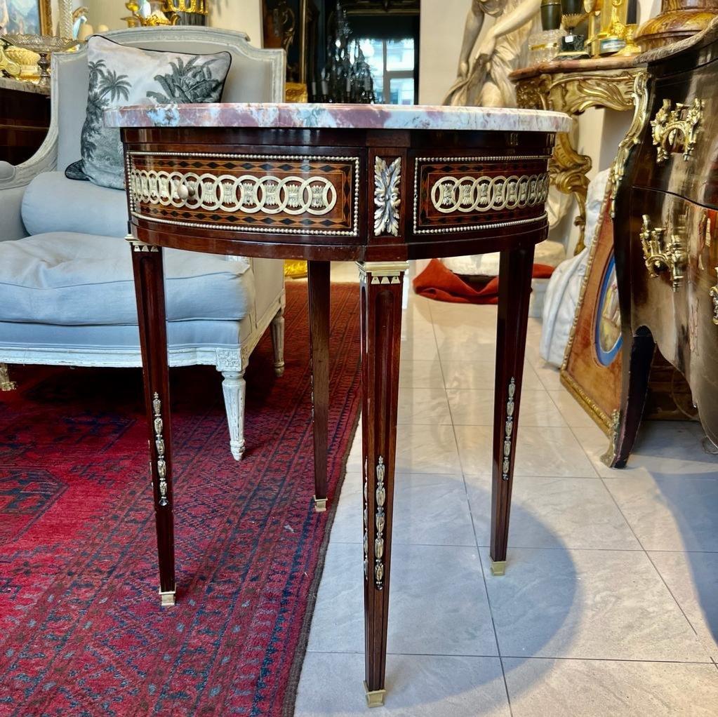 19th Century Louis XVI Style Marquetry Guéridon with Marble Top  3