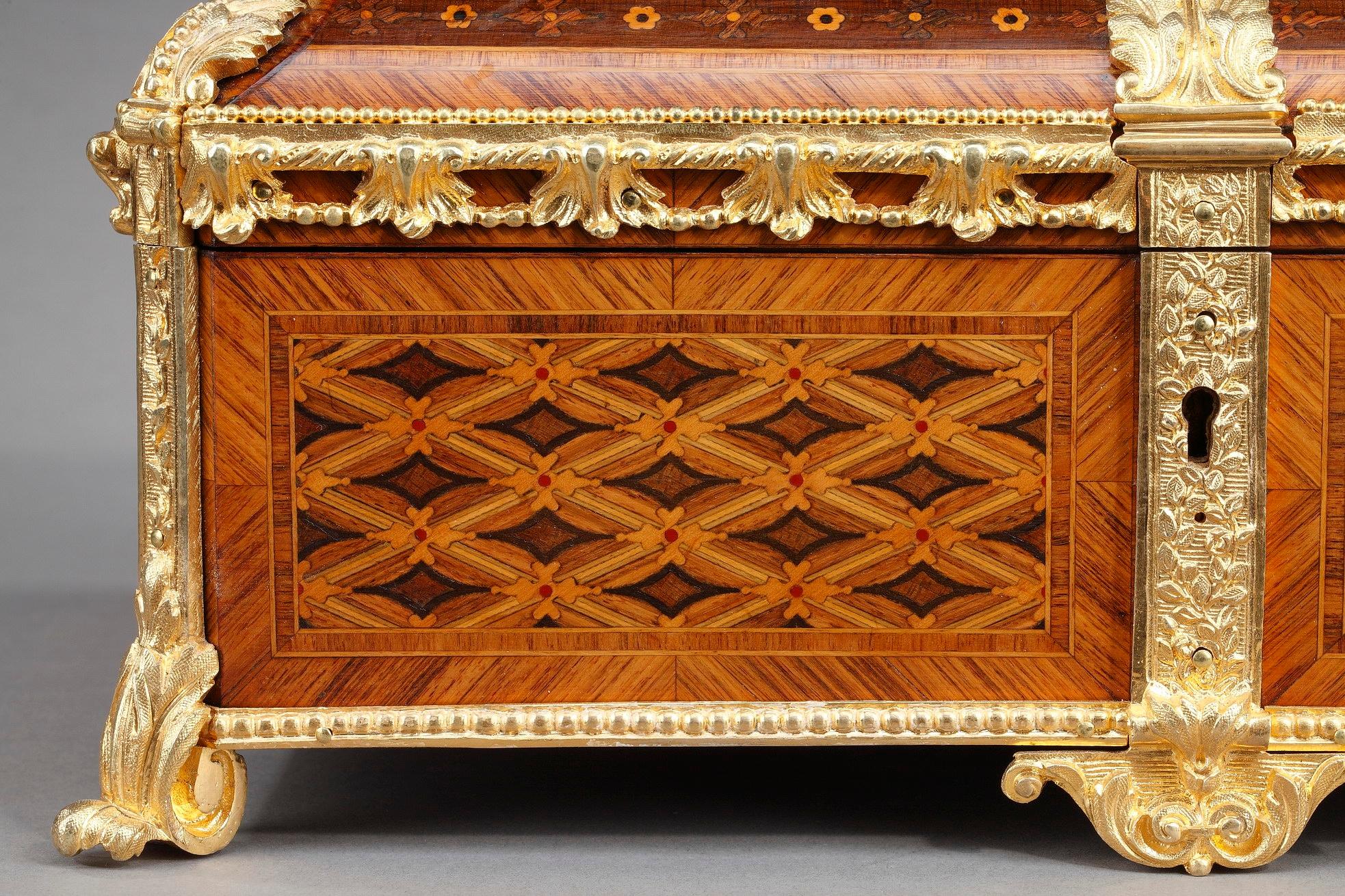 19th Century Louis XVI-Style Marquetry Jewelry Box 6