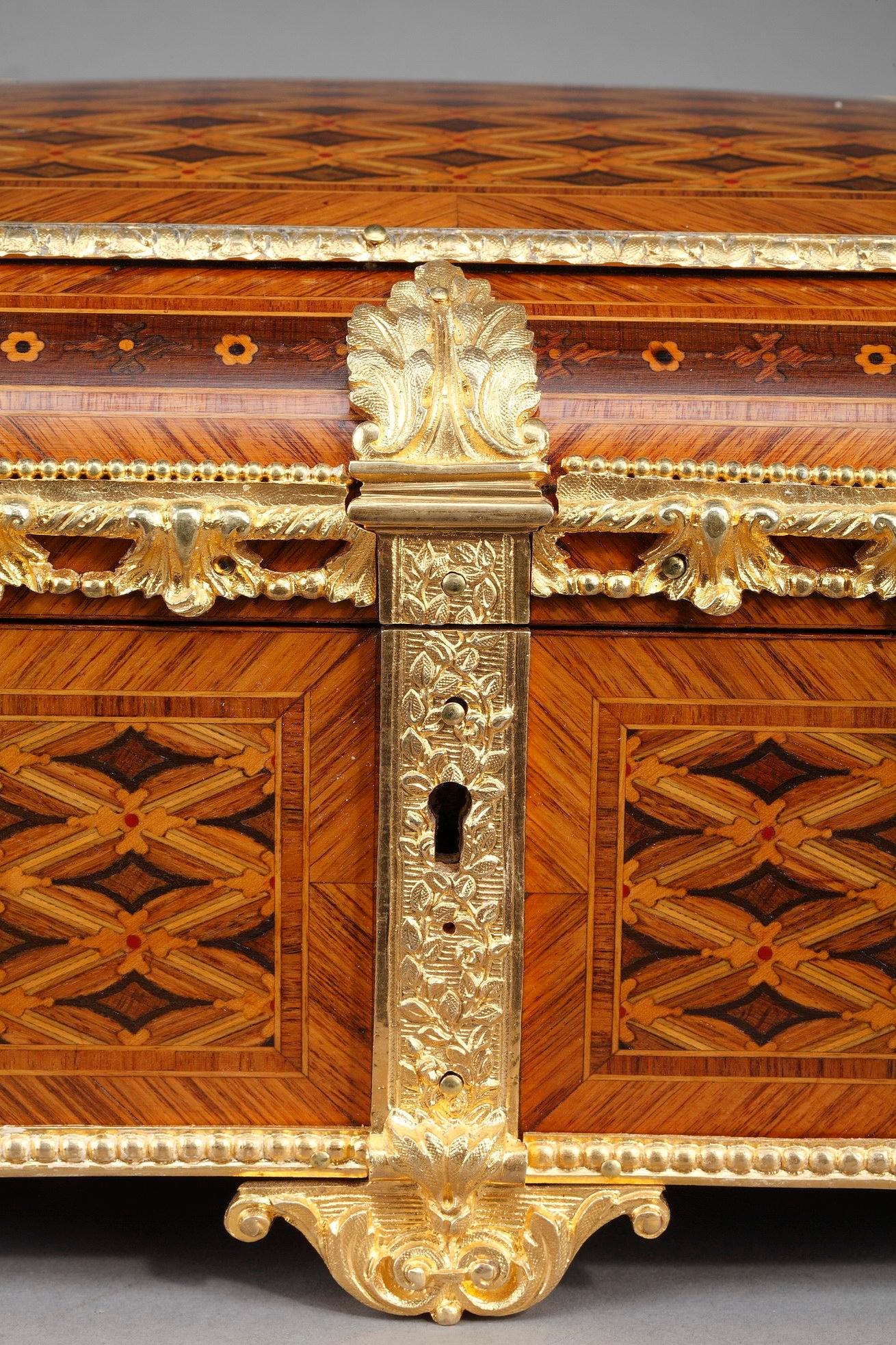 19th Century Louis XVI-Style Marquetry Jewelry Box 7