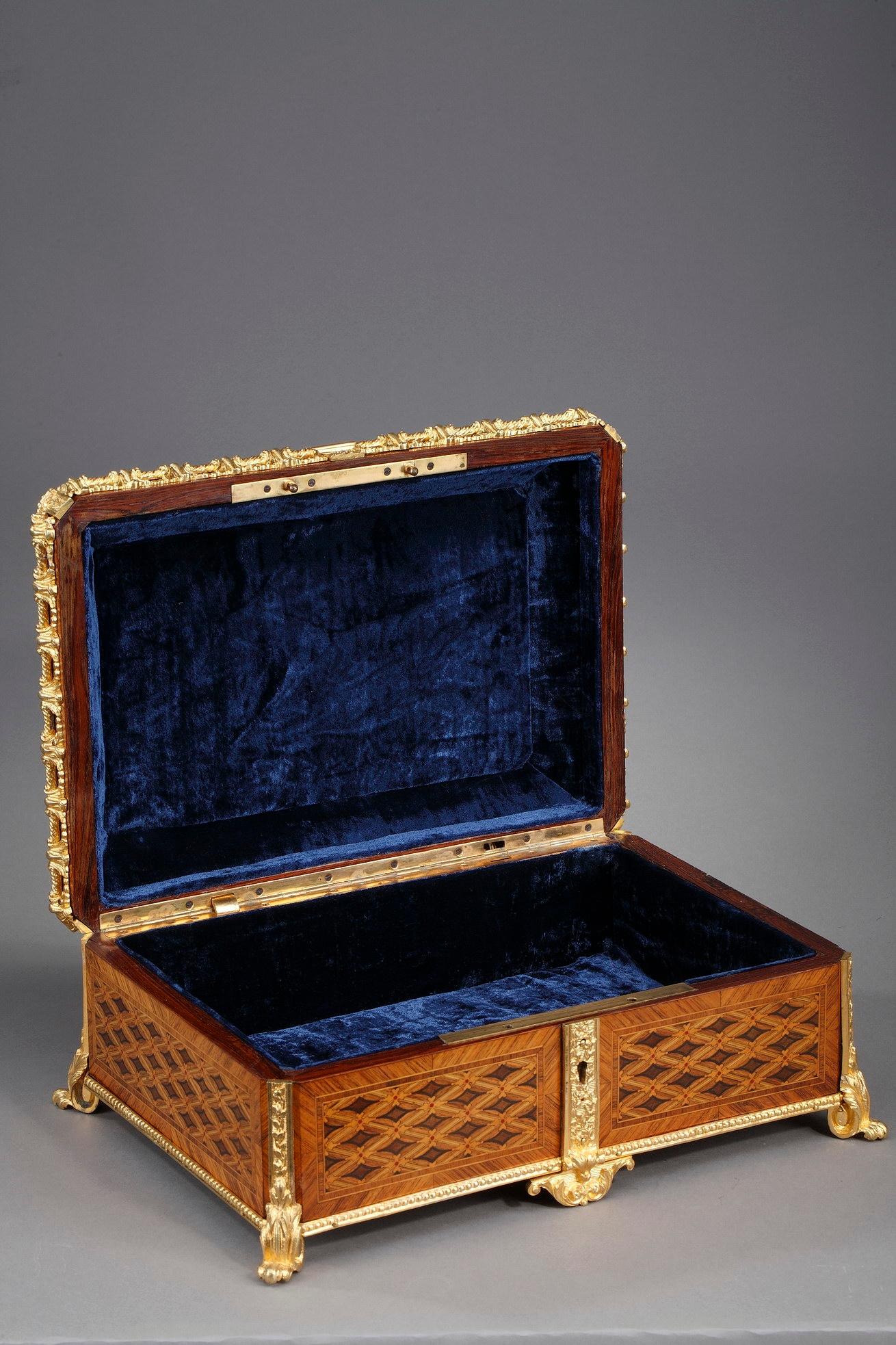 19th Century Louis XVI-Style Marquetry Jewelry Box 9