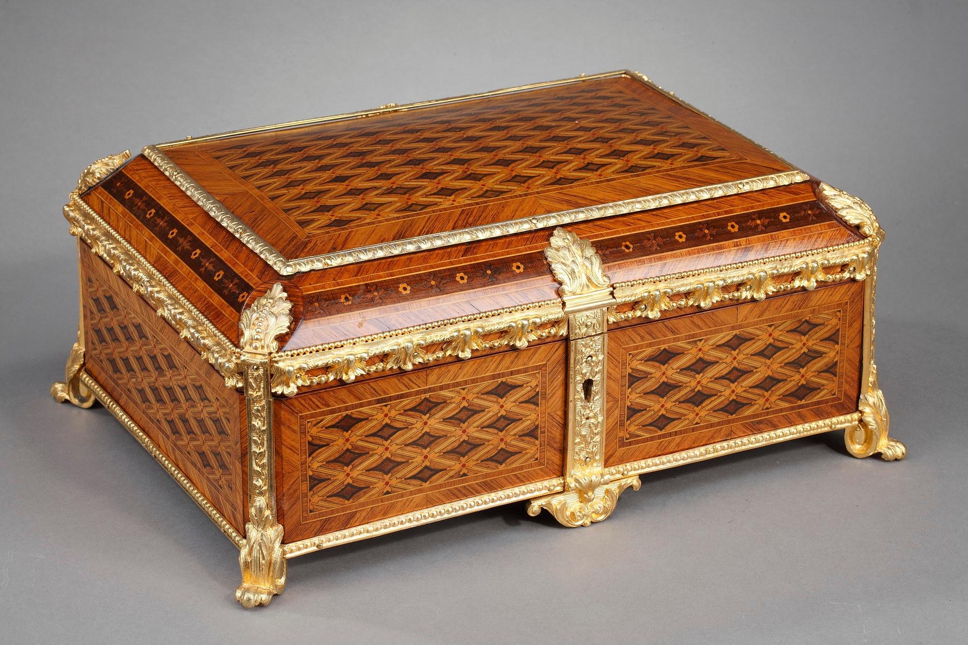 French 19th Century Louis XVI-Style Marquetry Jewelry Box