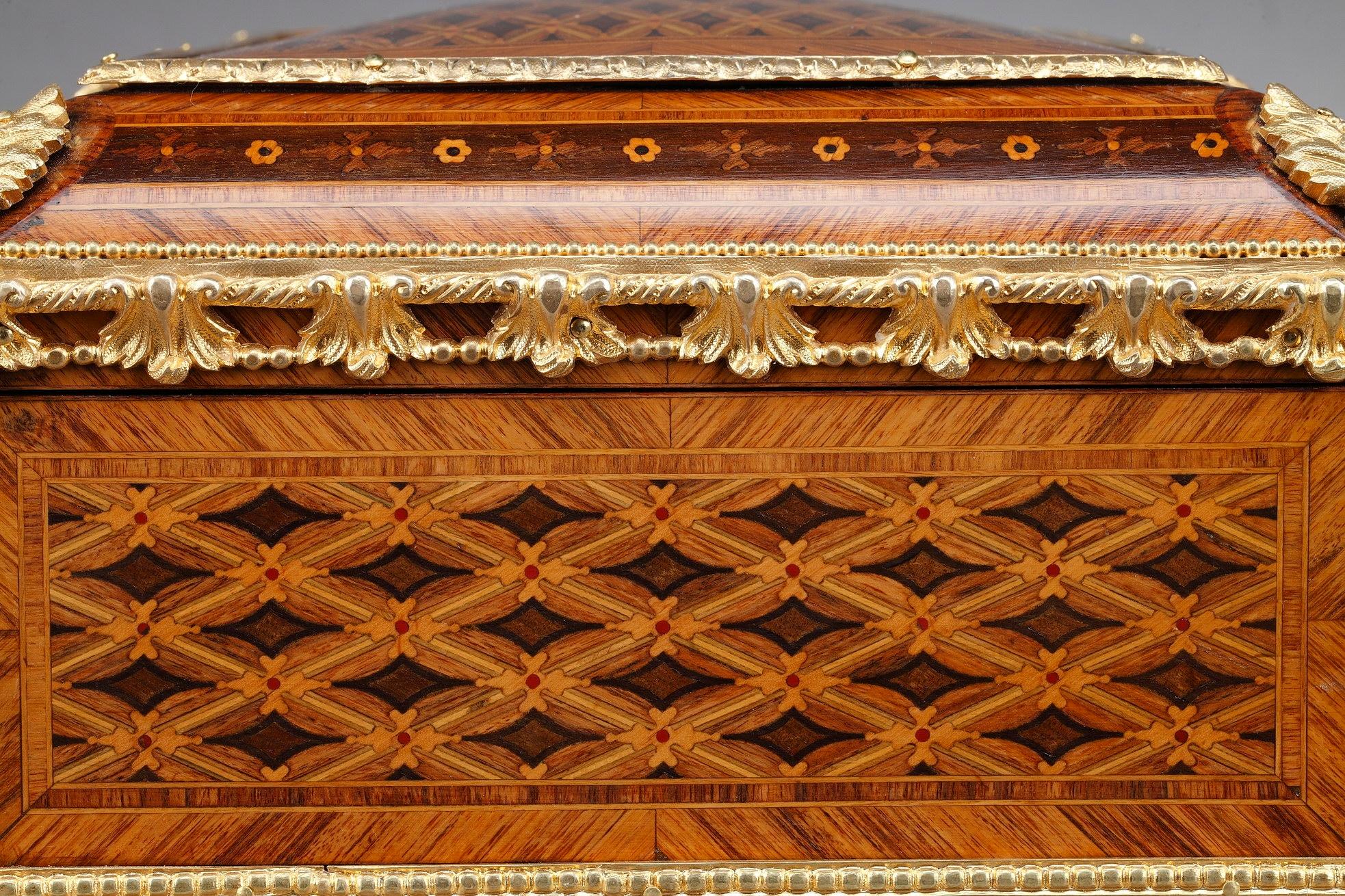 19th Century Louis XVI-Style Marquetry Jewelry Box 3
