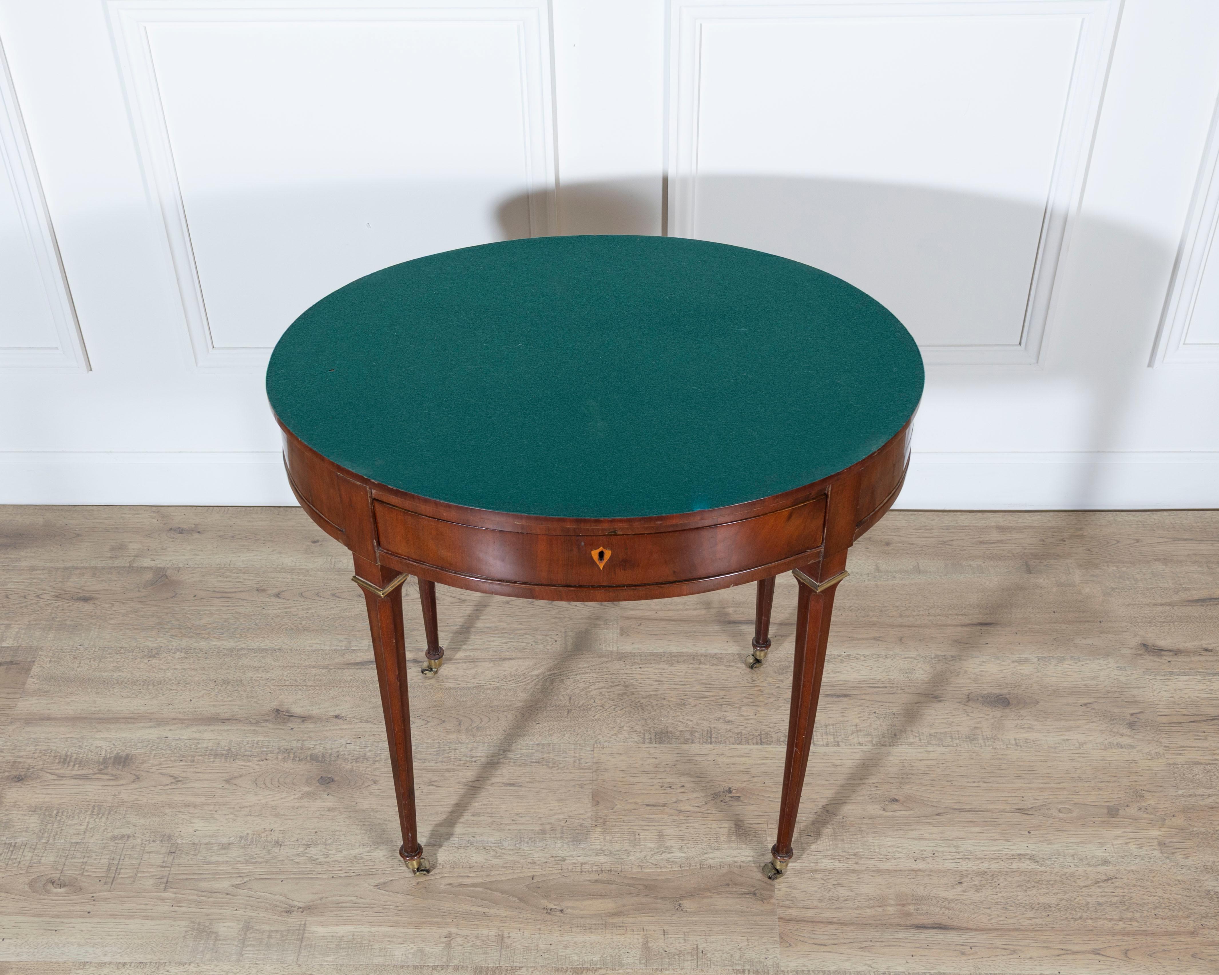 19th Century Louis XVI–Style Multifunction Oval Mahogany Table with Triple Tops In Good Condition For Sale In Atlanta, GA