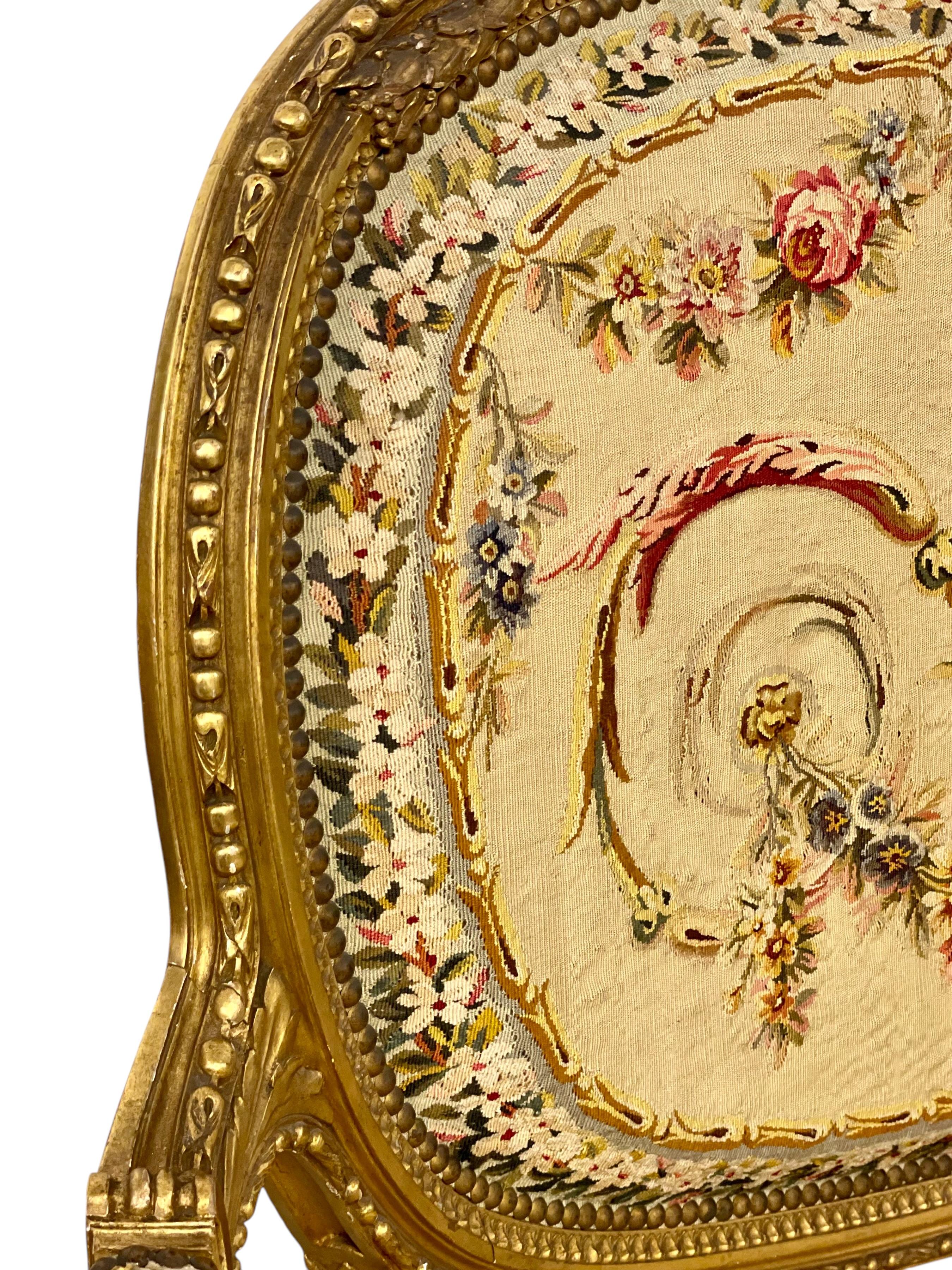 Sofá ornamentado de madera dorada estilo Luis XVI del siglo XIX en Bueno estado para la venta en LA CIOTAT, FR