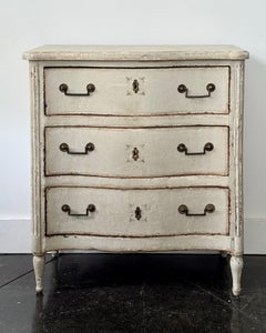 Gemalte Kommode im Louis-XVI-Stil des 19.