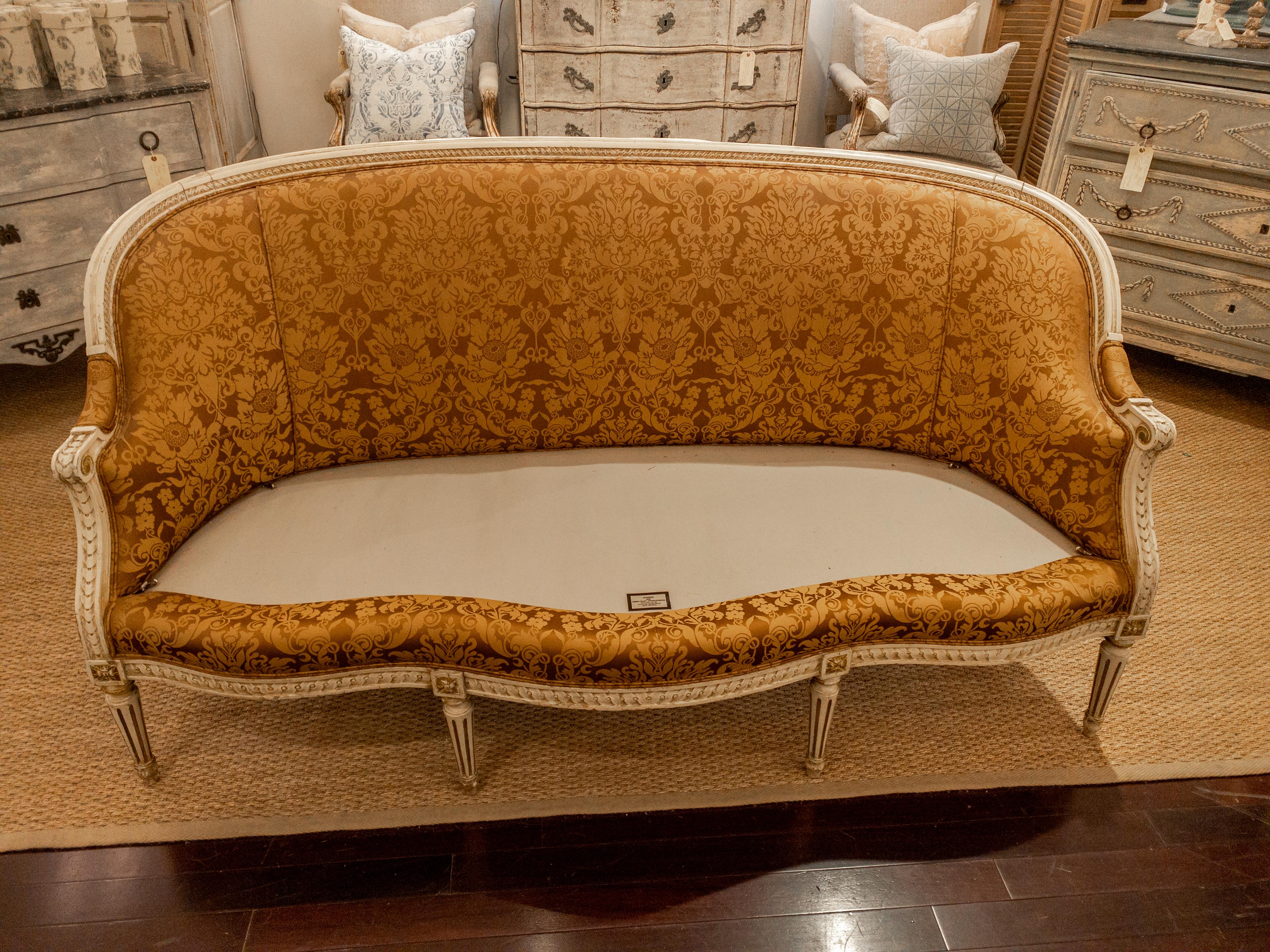 Canapé peint du 19ème siècle de style Louis XVI, nouvellement Upholstering en vente 1