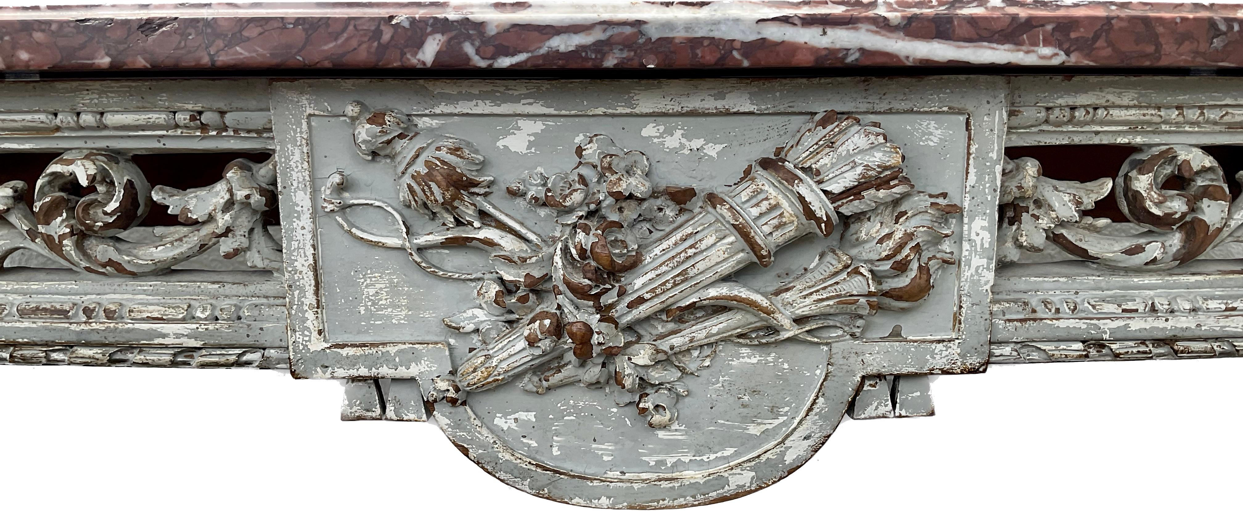 Marbre de Brescia Table console en bois peint de style Louis XVI du 19ème siècle en vente