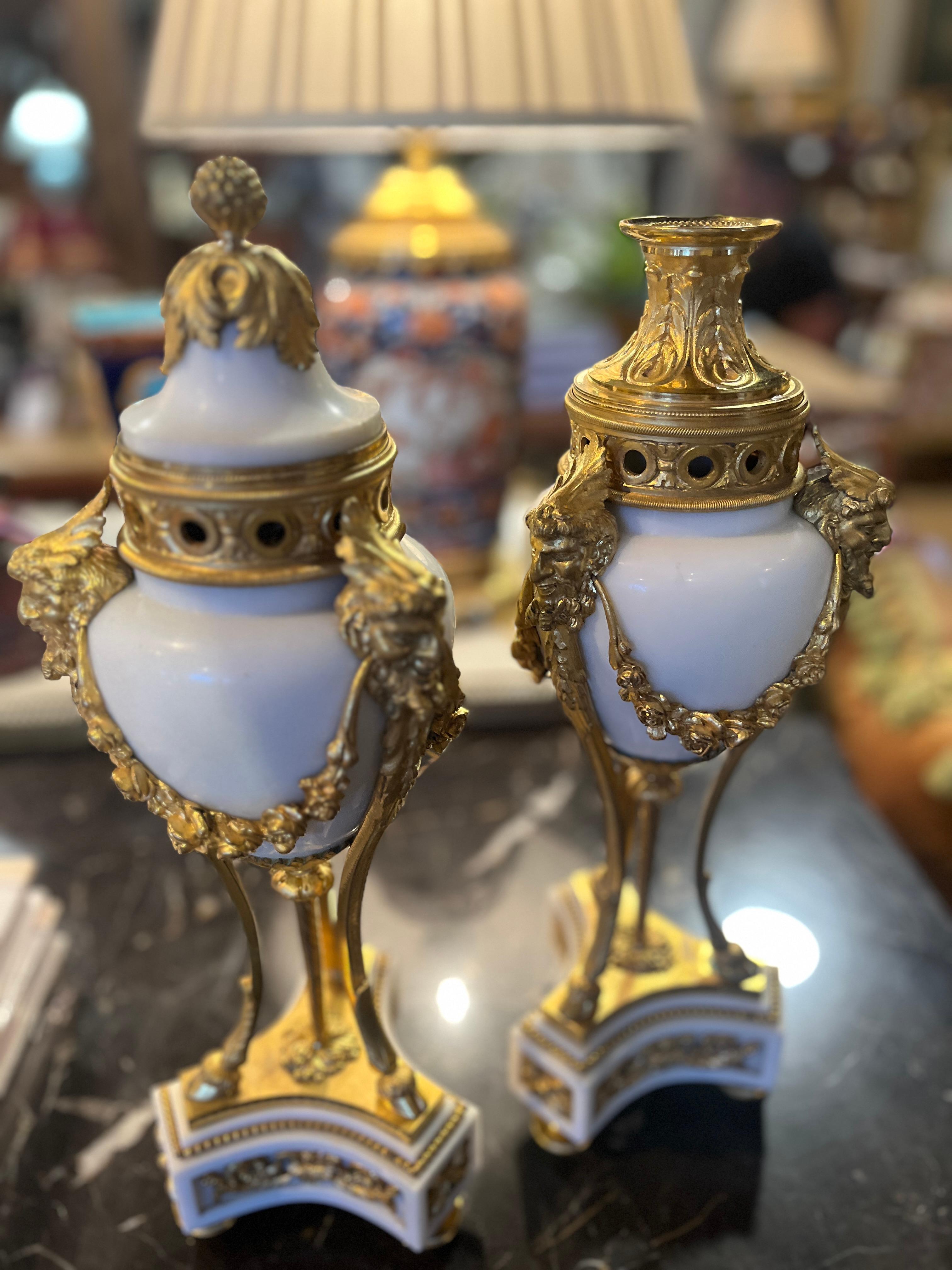 Quemadores de perfume estilo Luis XVI del siglo XIX en venta 2